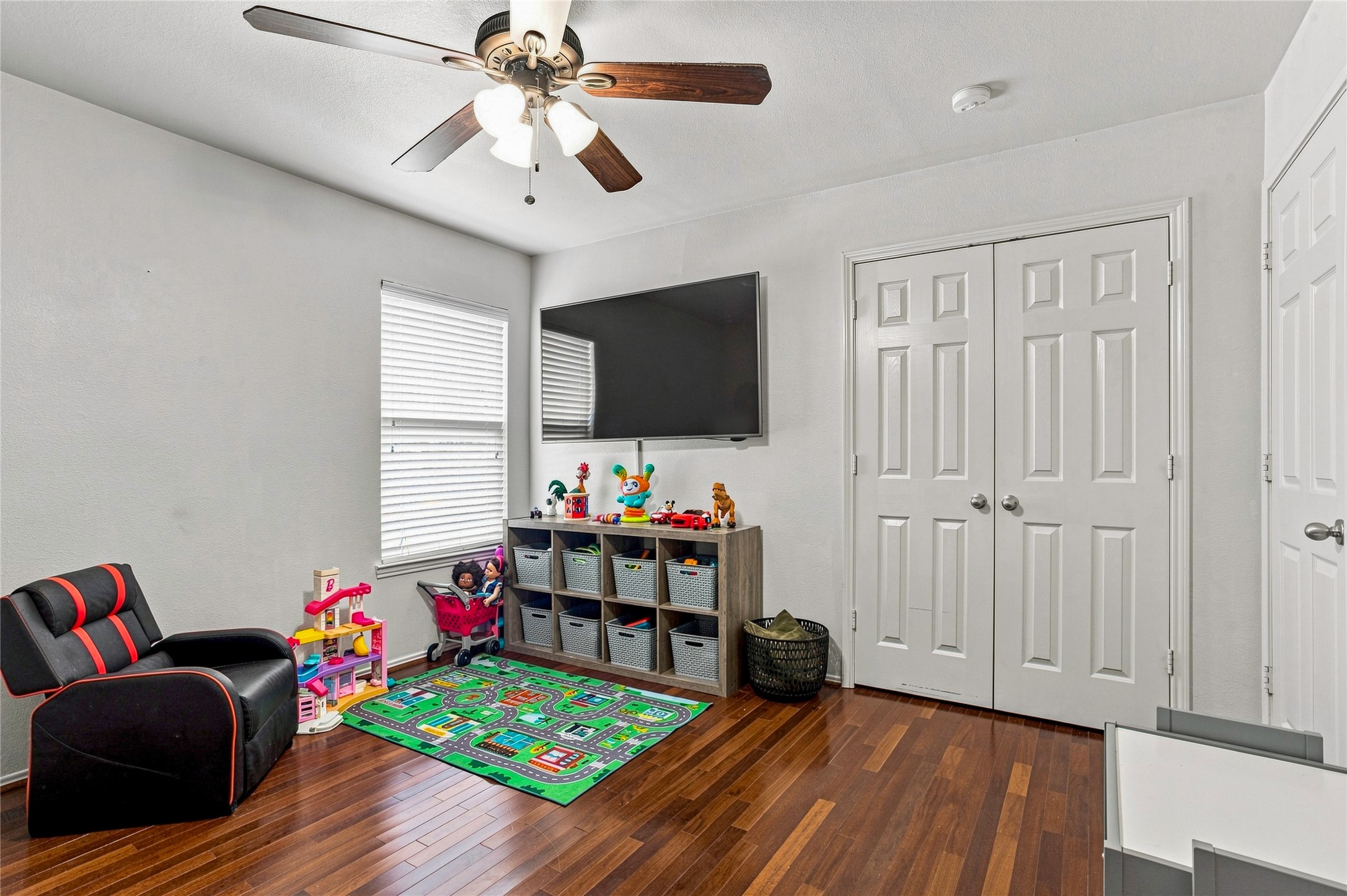 546 Laurel Lane