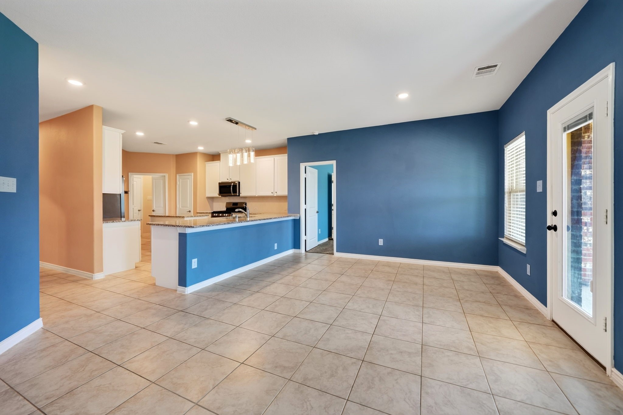 5825 Melville Lane