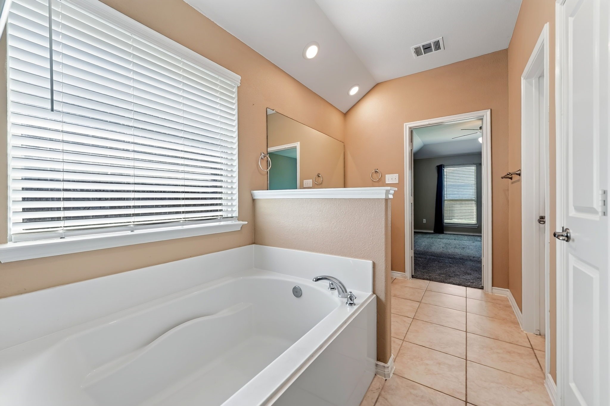 5825 Melville Lane