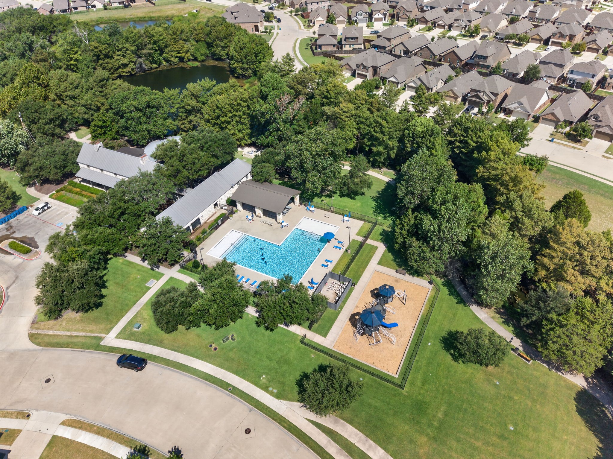 5825 Melville Lane