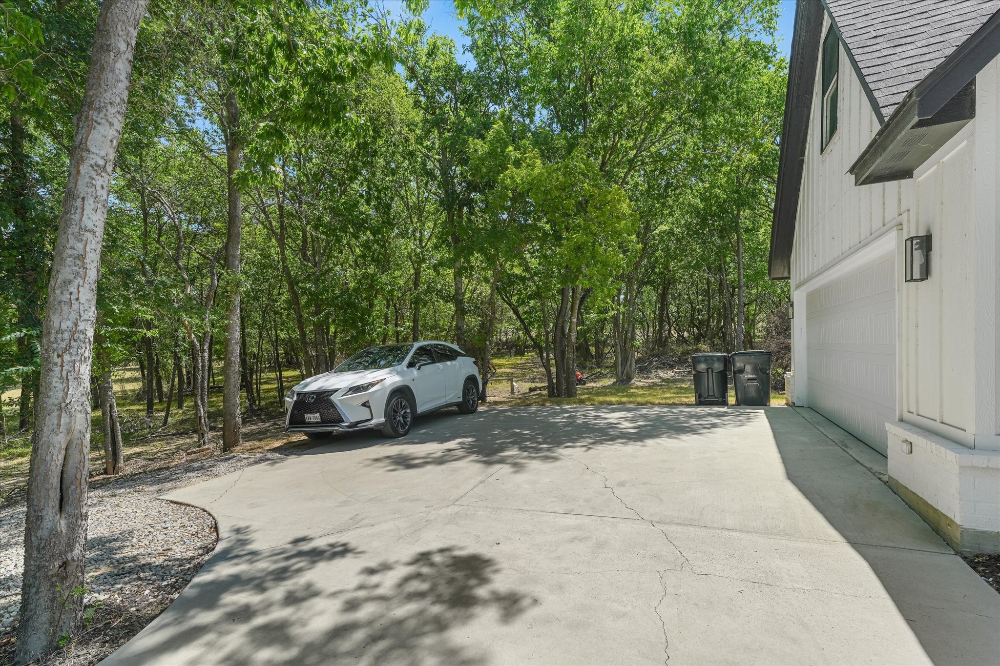 9738 Mackenzie Brook