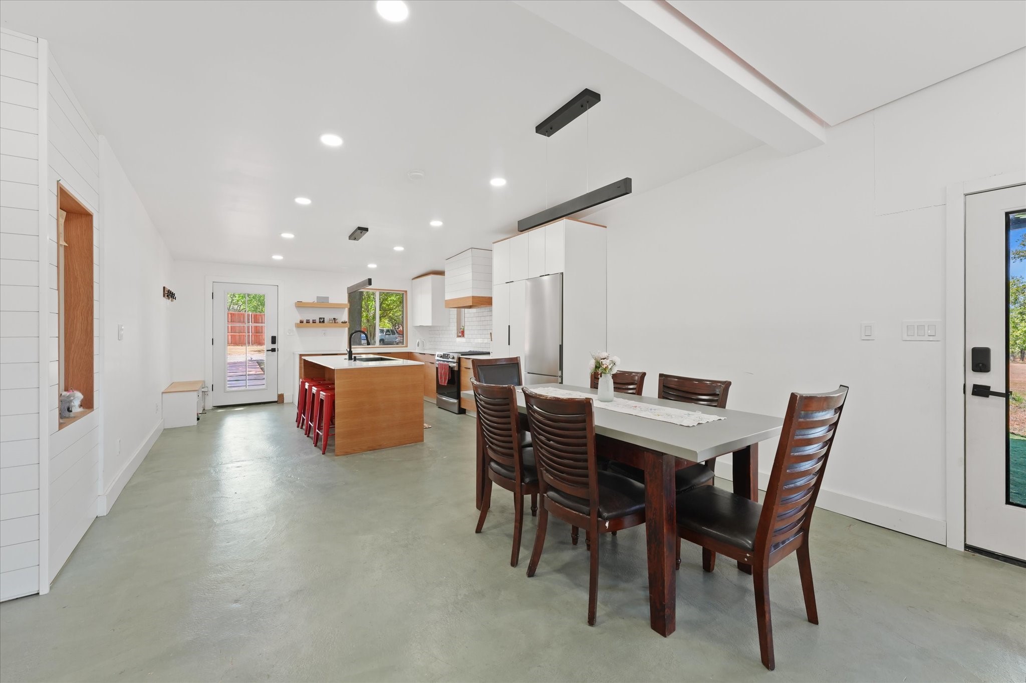 9732 Mackenzie Brook