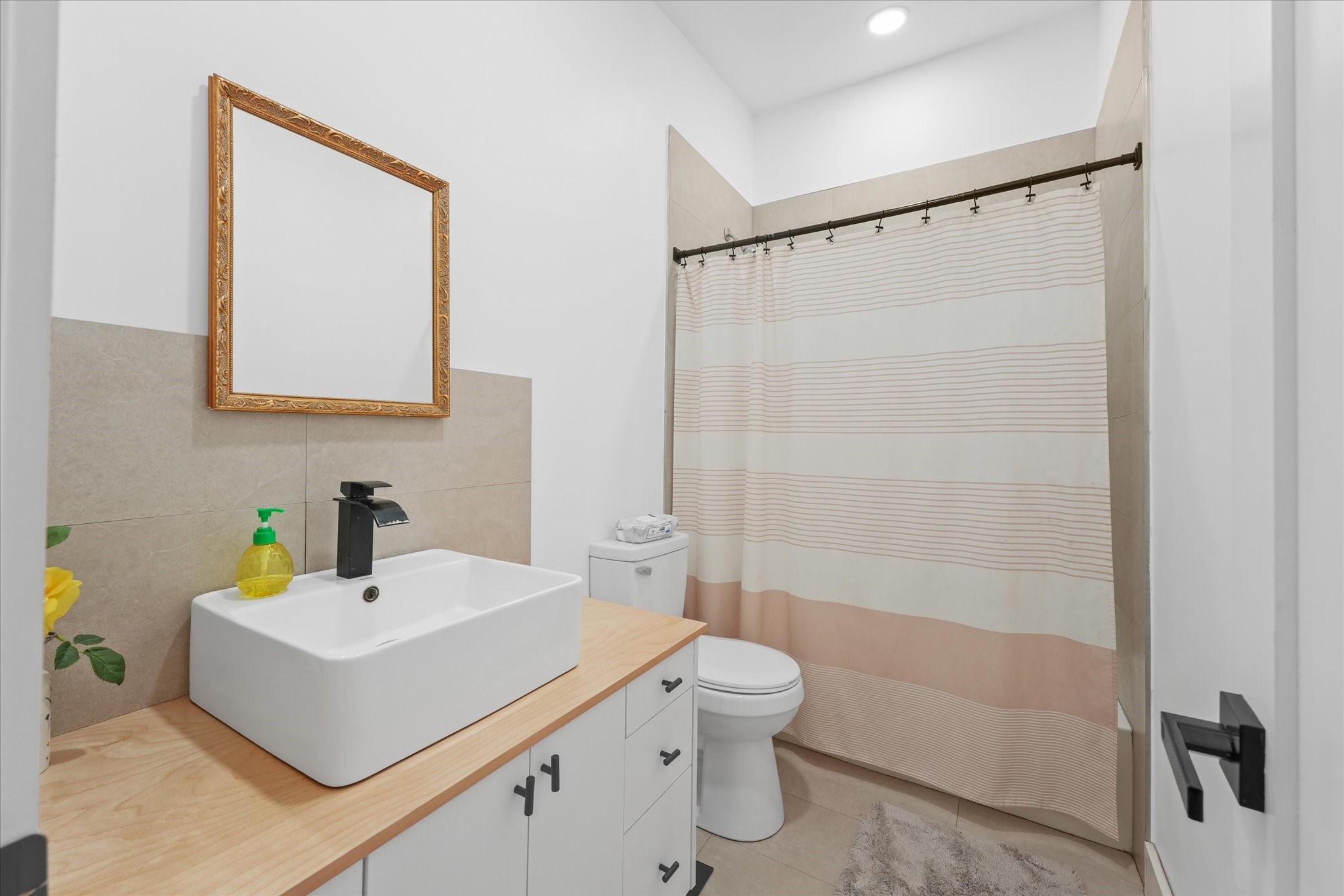9732 Mackenzie Brook
