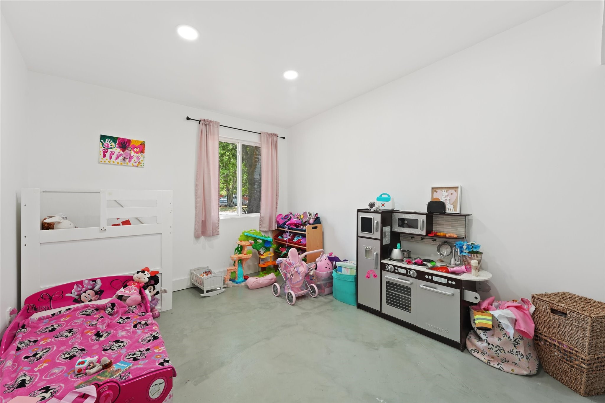 9732 Mackenzie Brook