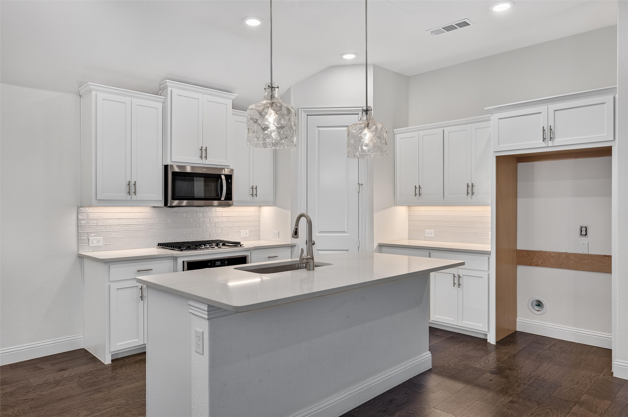 8140 Legacy Trail