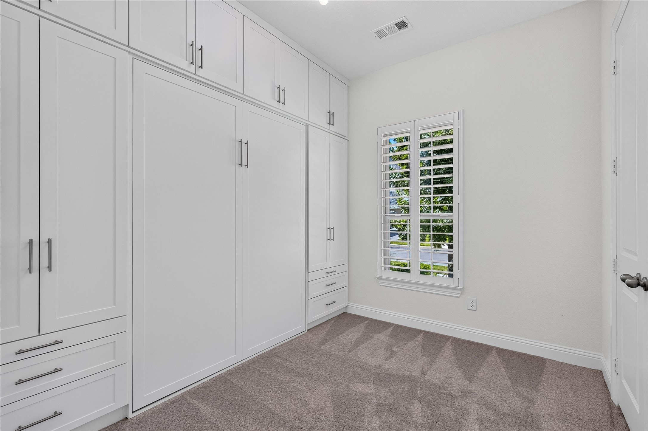8140 Legacy Trail