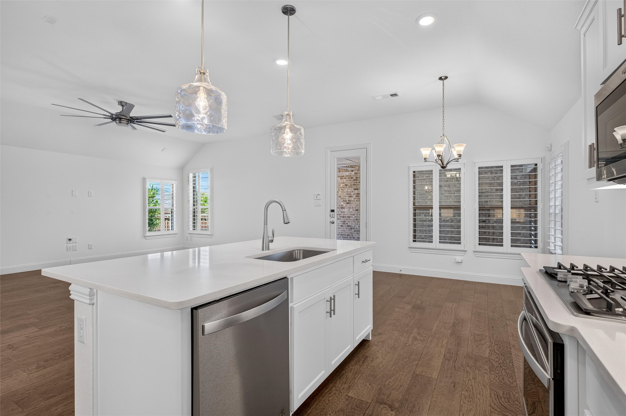 8140 Legacy Trail