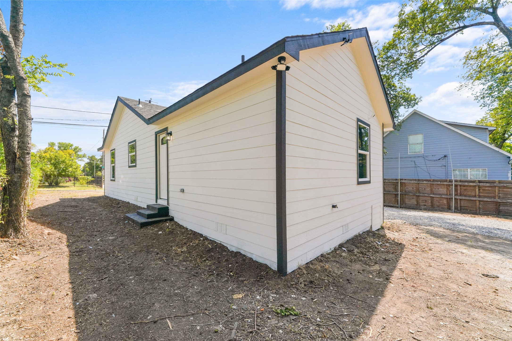 1823 Atlas Drive