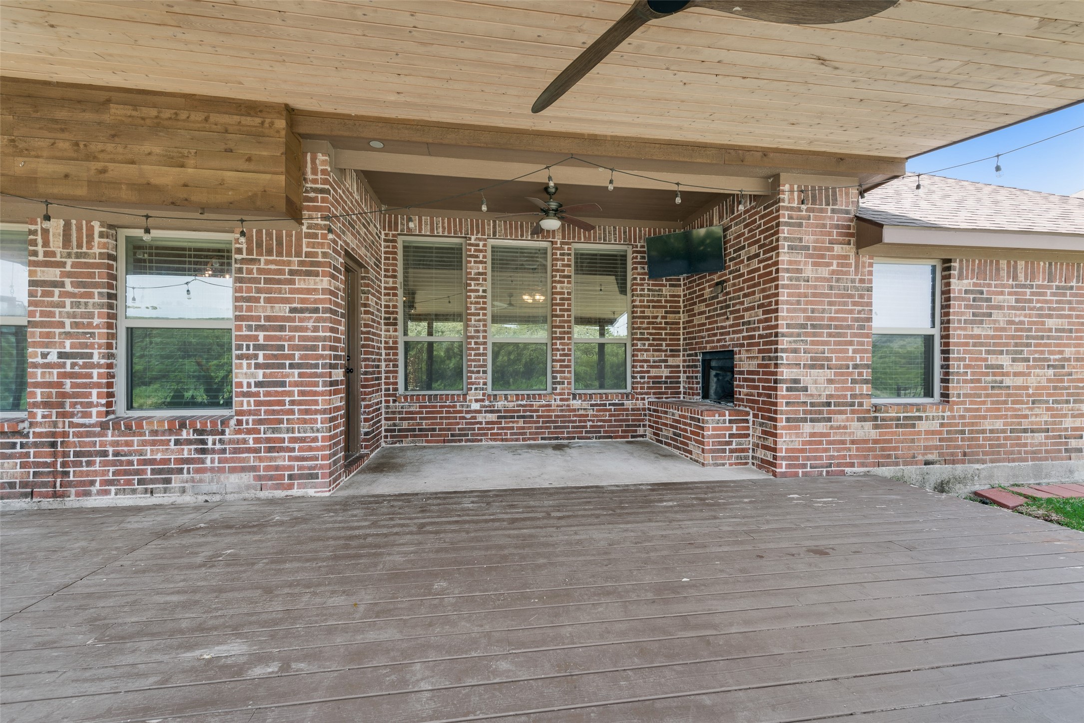 1812 Fair Oaks Lane