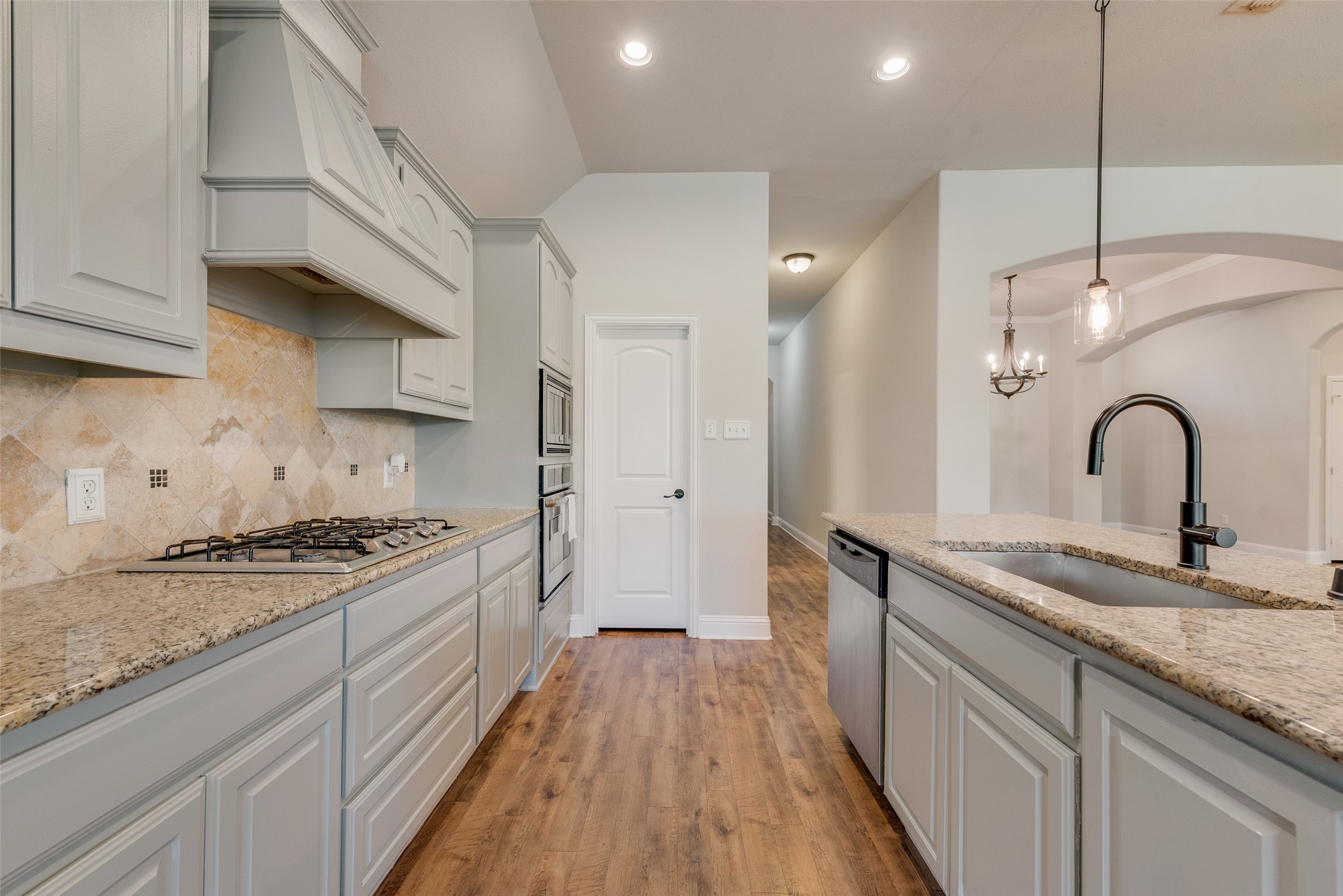 1812 Fair Oaks Lane