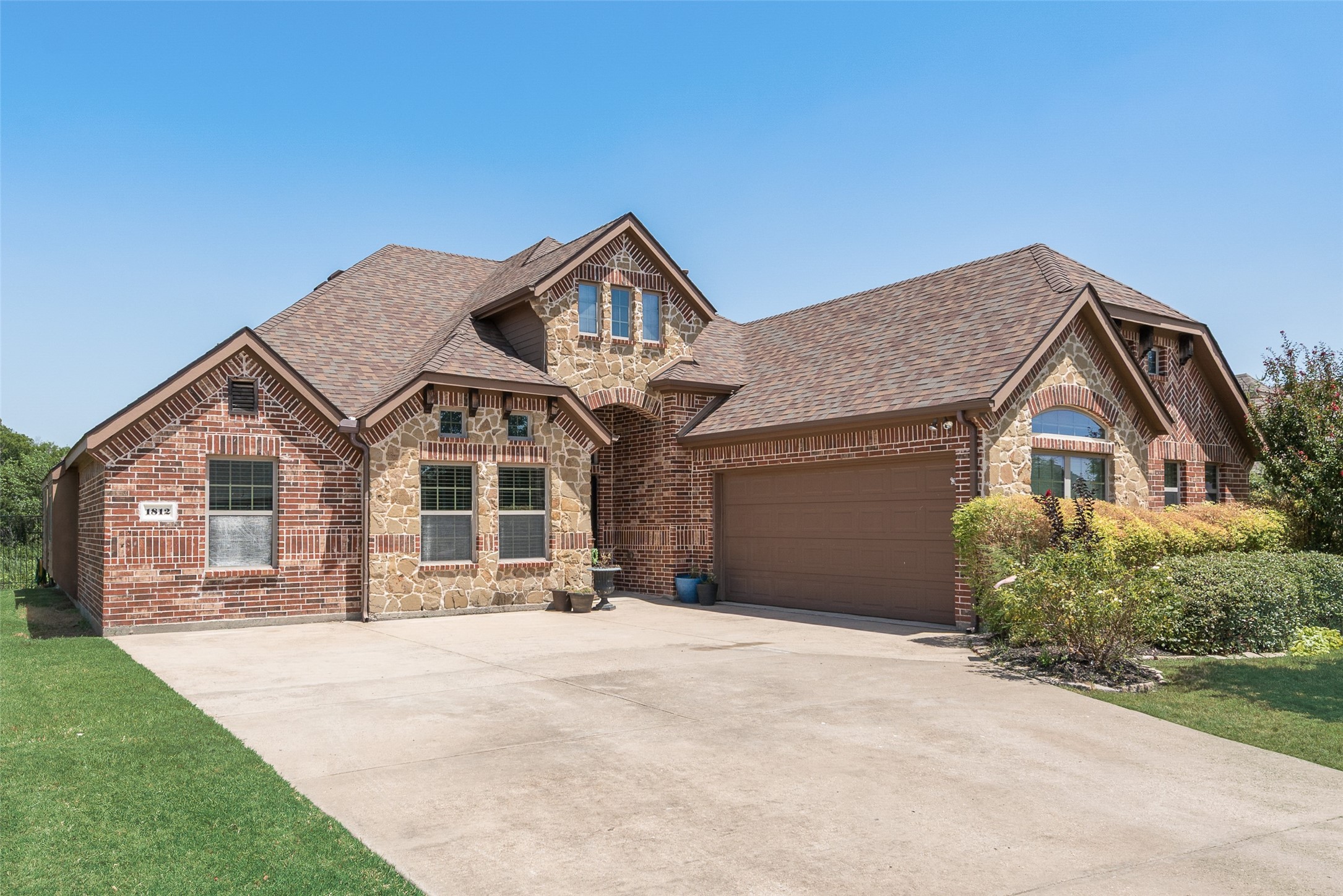 1812 Fair Oaks Lane