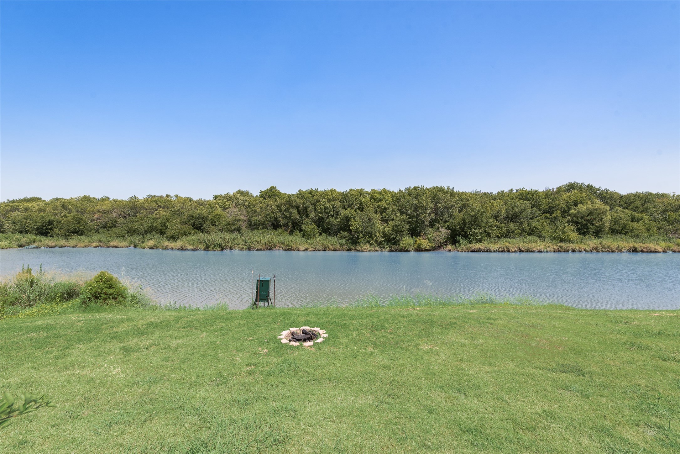 1812 Fair Oaks Lane