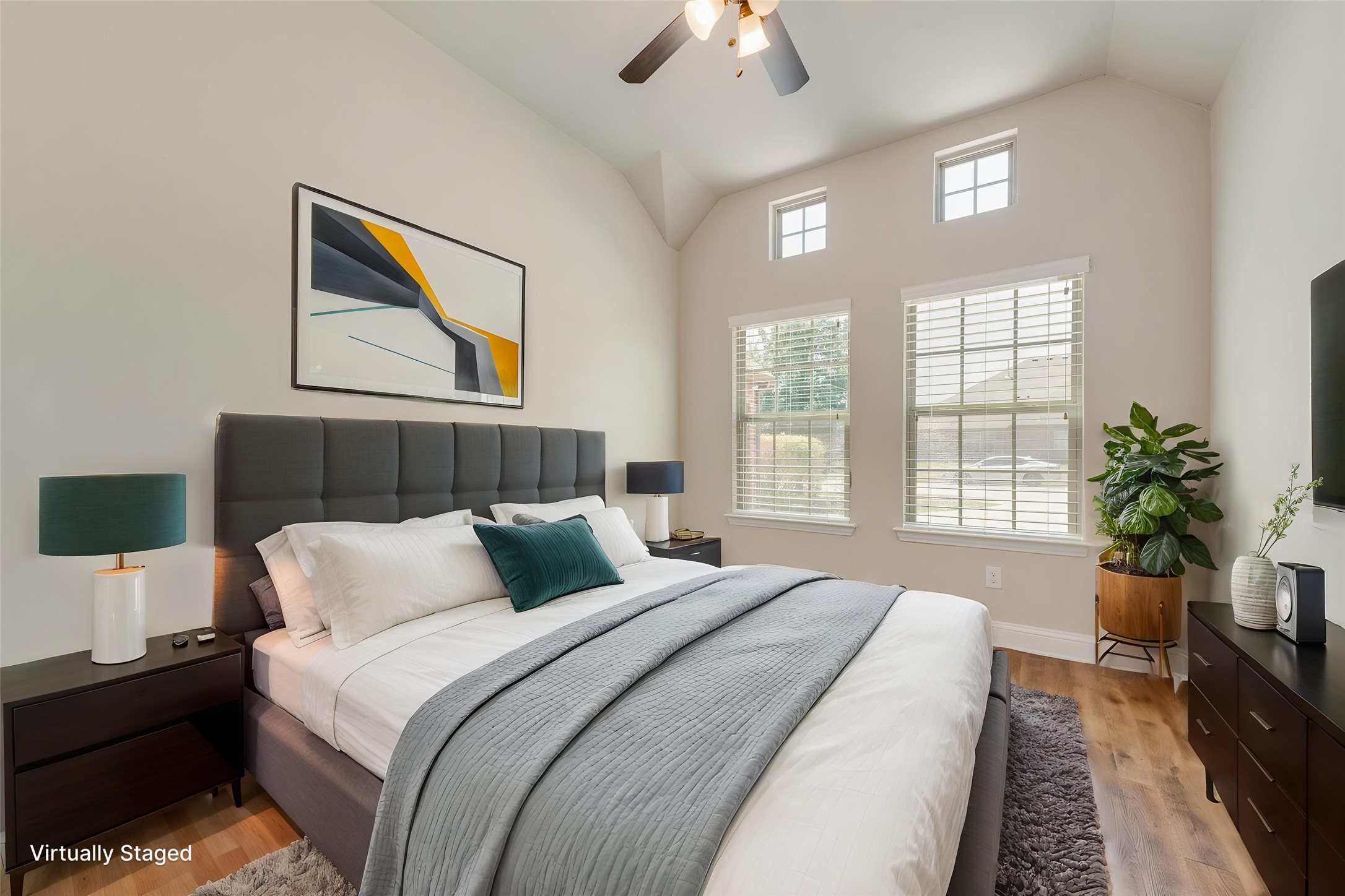 1812 Fair Oaks Lane