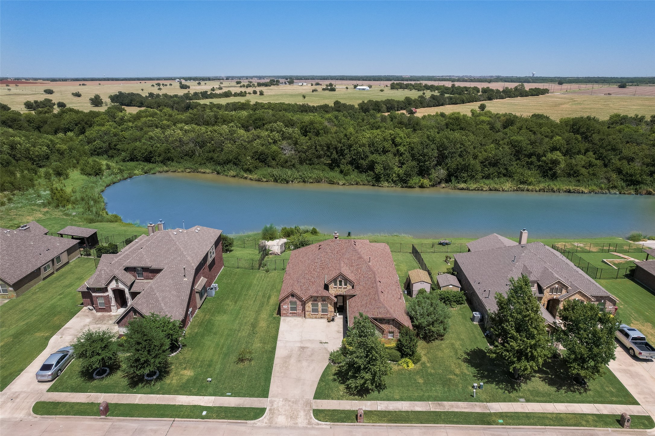 1812 Fair Oaks Lane
