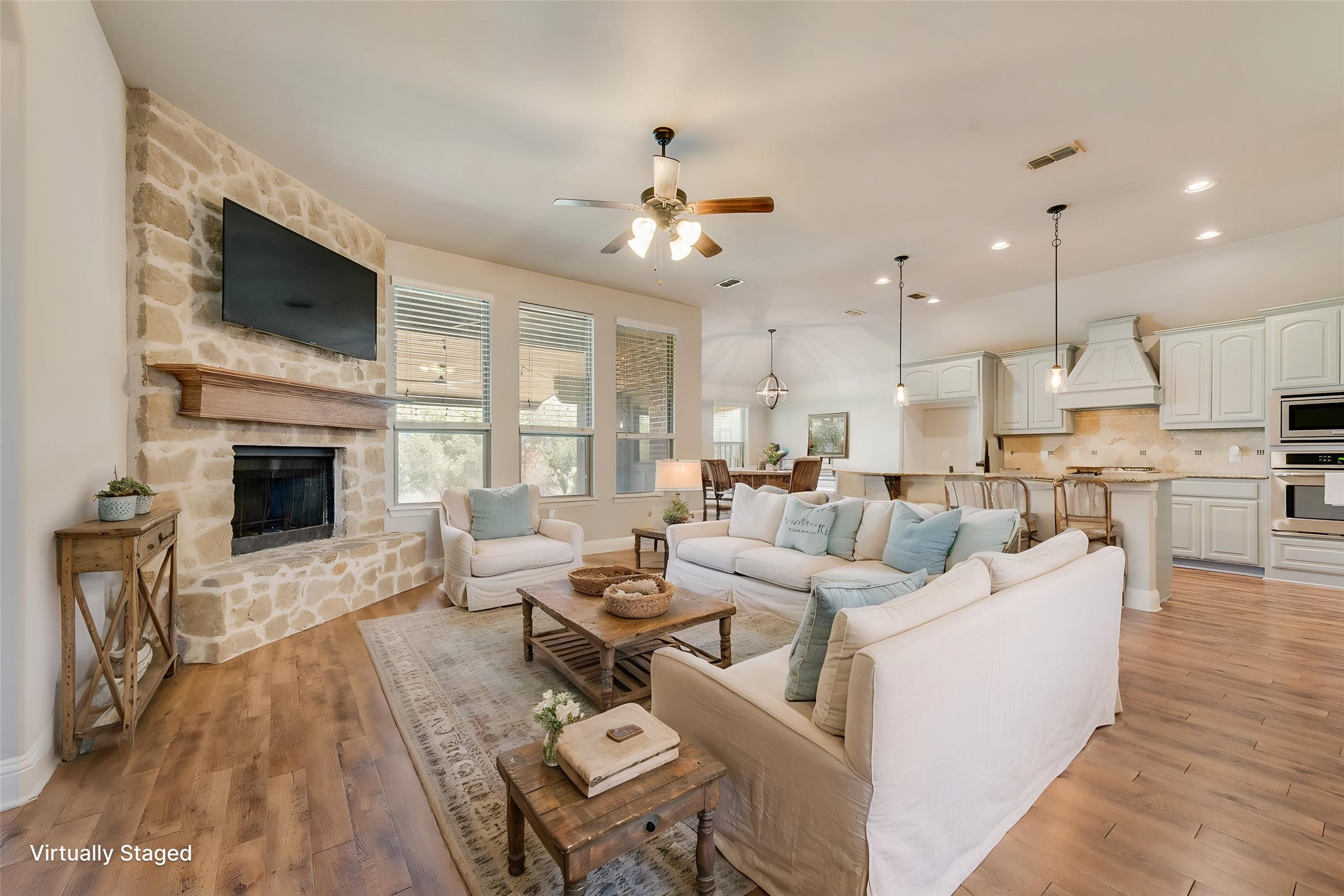 1812 Fair Oaks Lane
