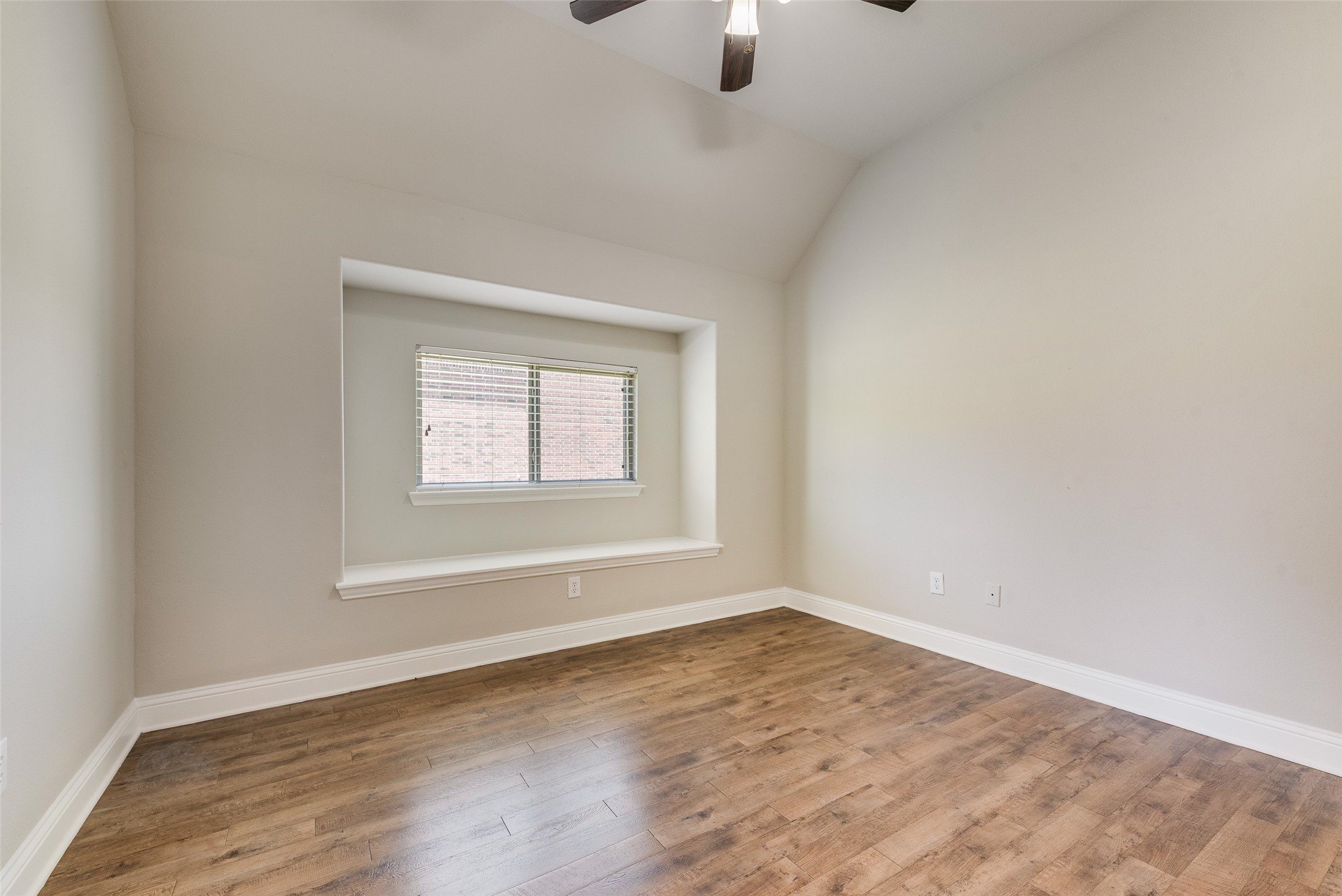 1812 Fair Oaks Lane