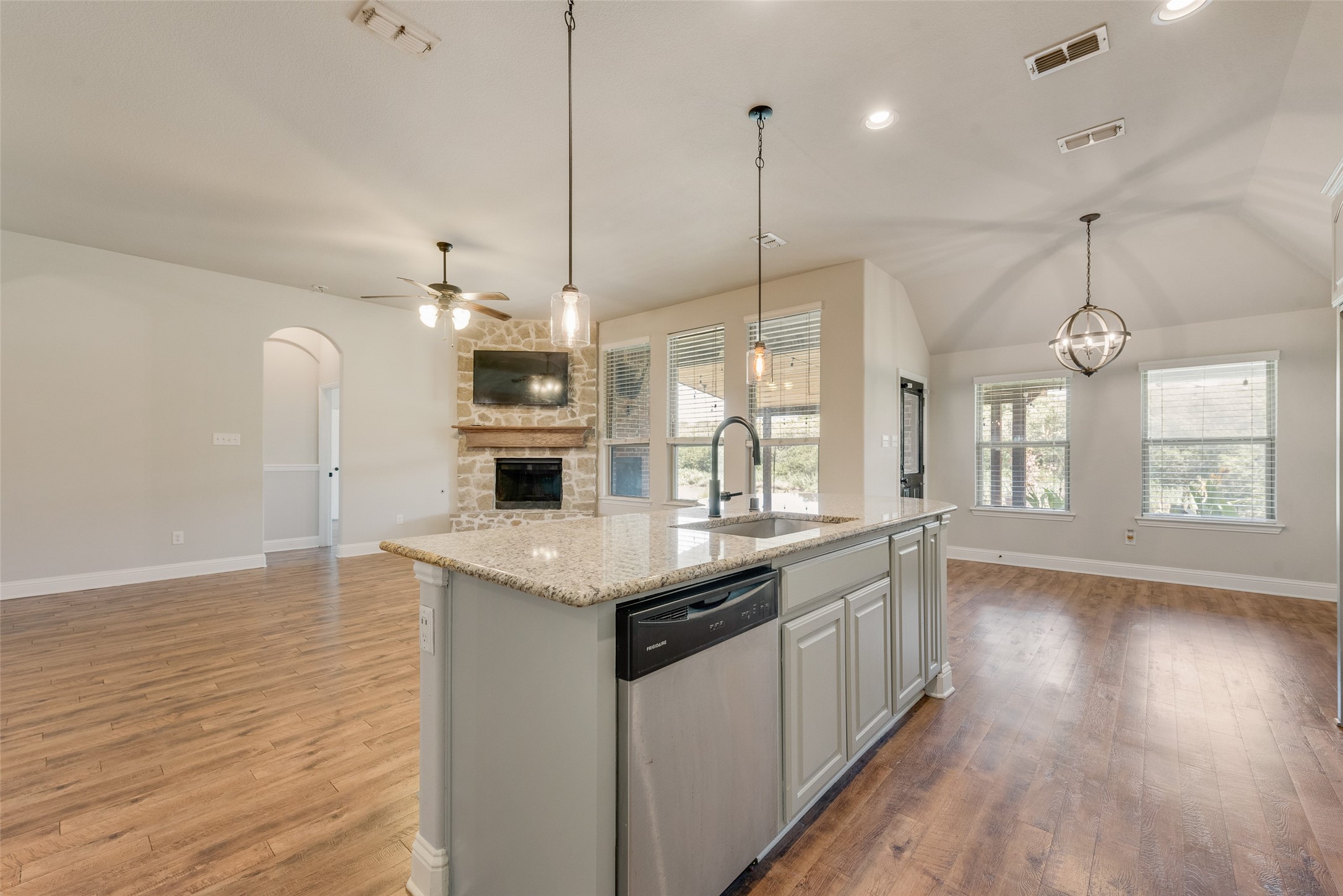 1812 Fair Oaks Lane