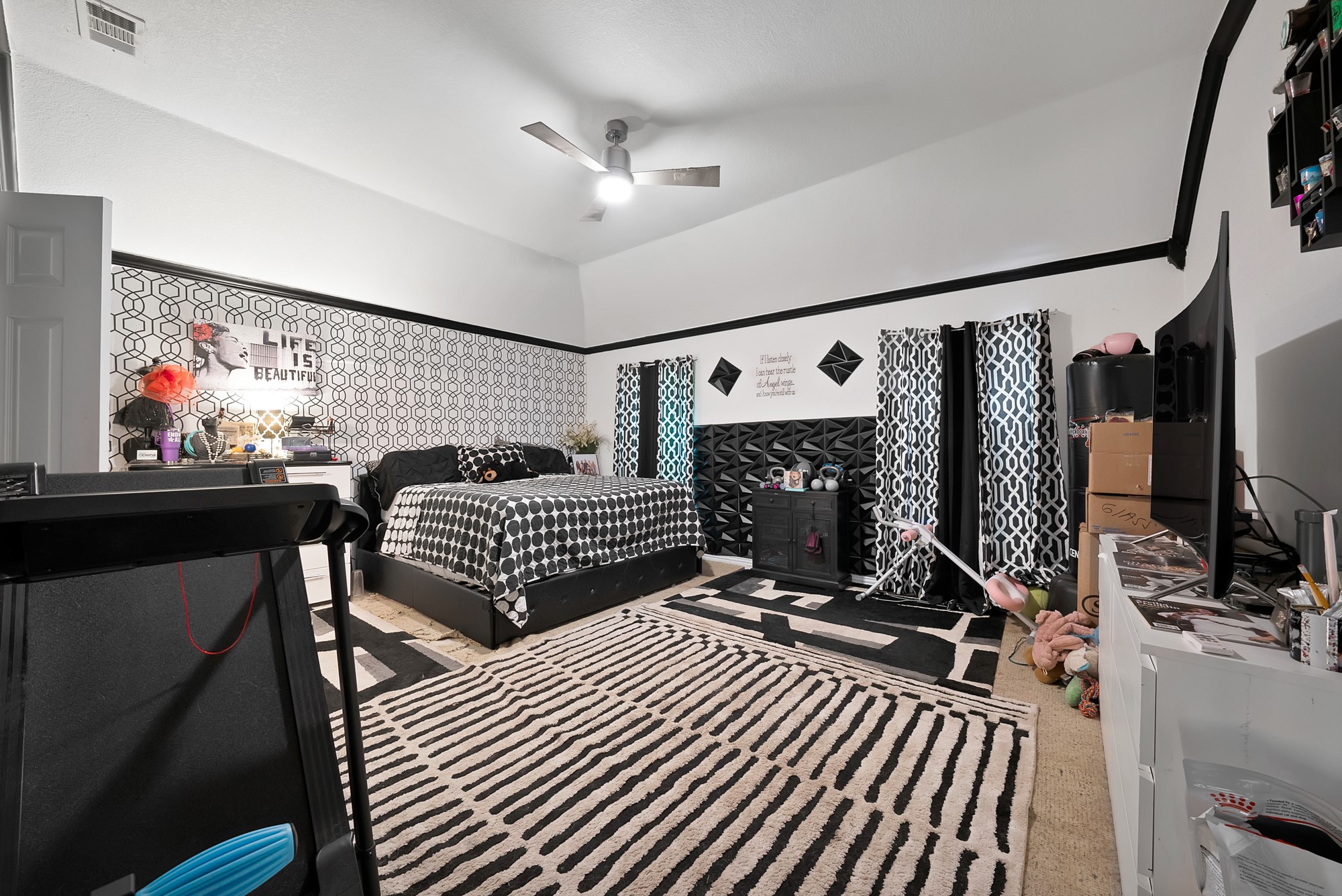 2716 Rochelle Point