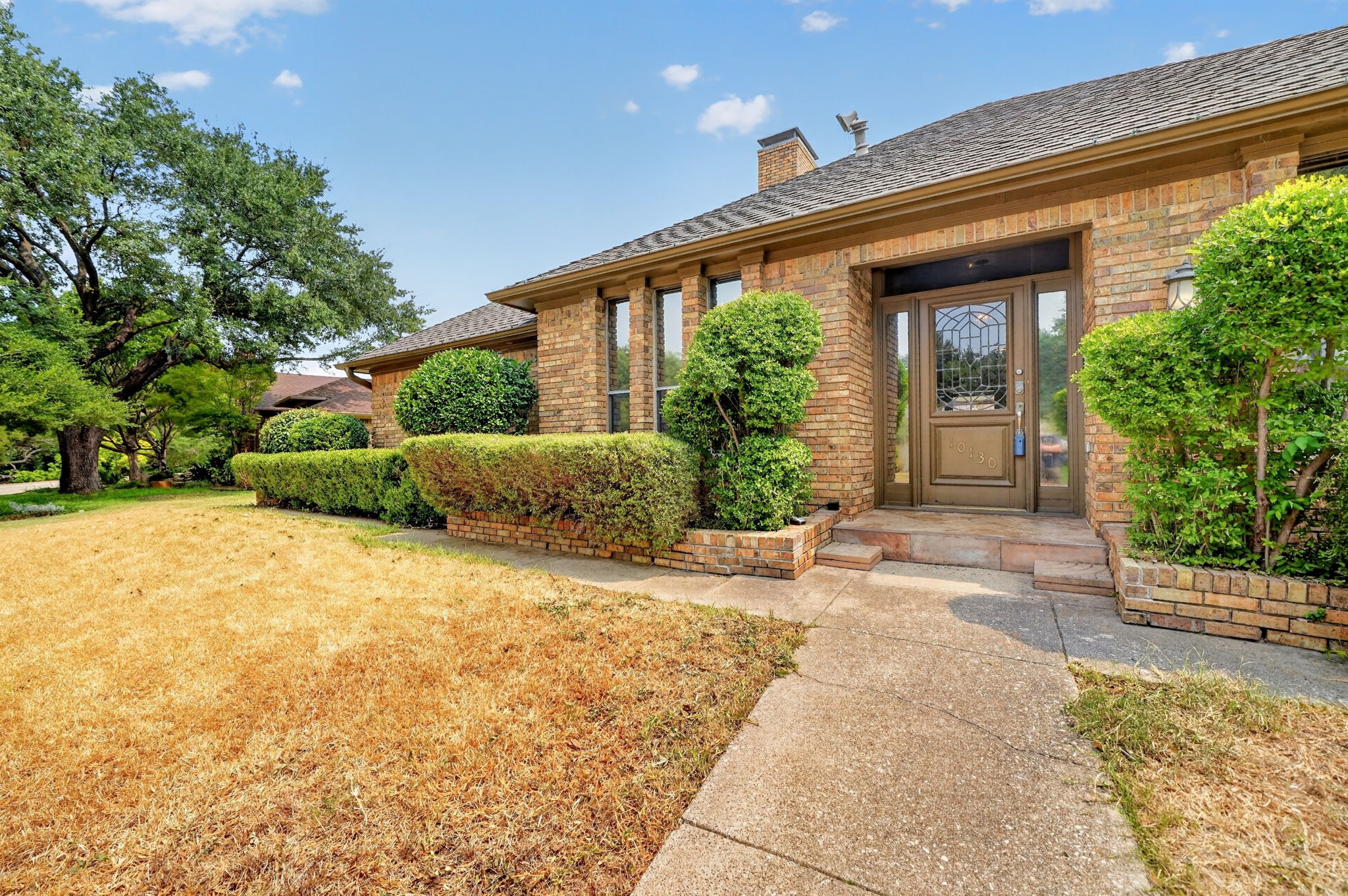 10130 Woodlake Drive