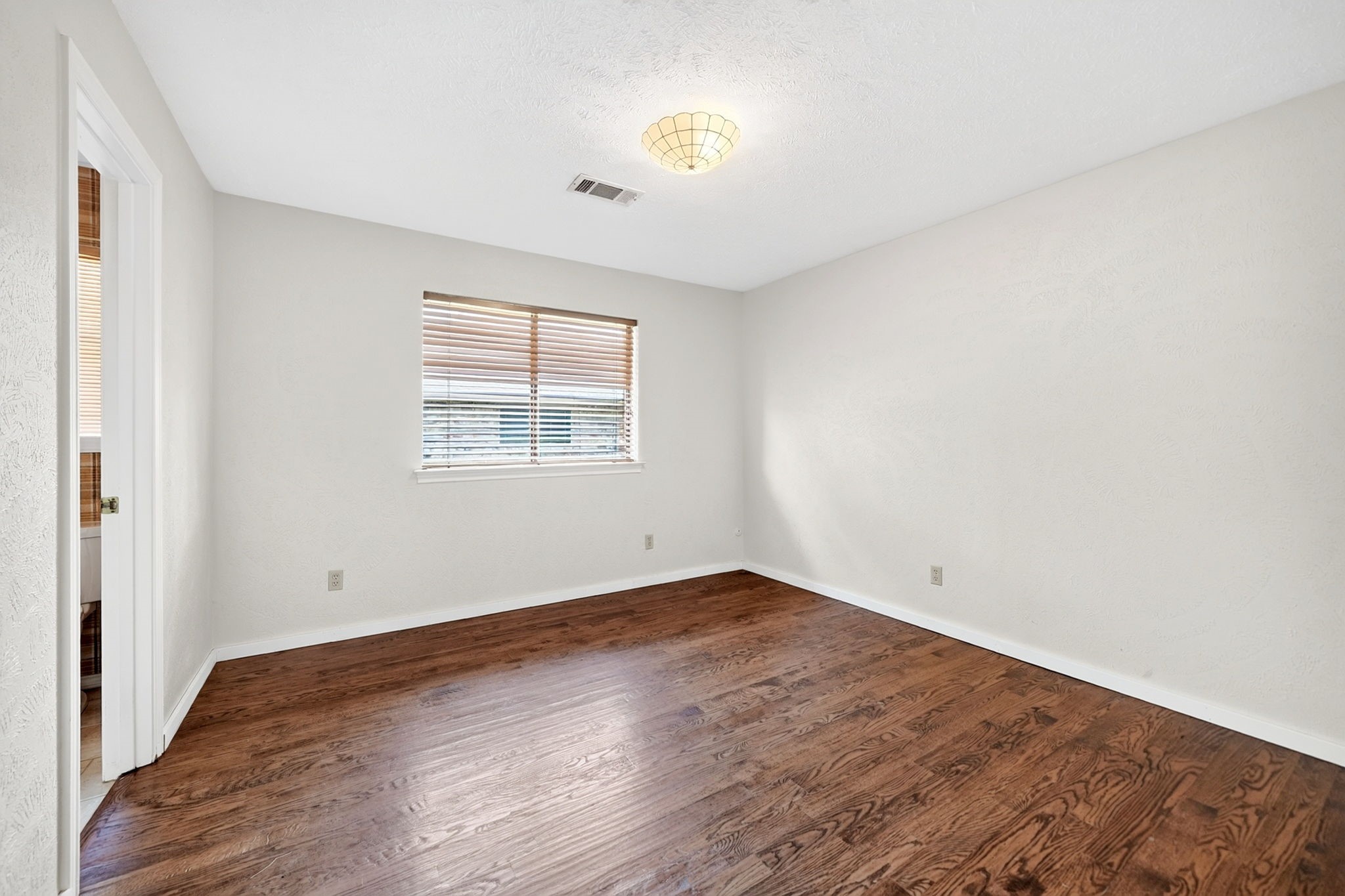 10130 Woodlake Drive