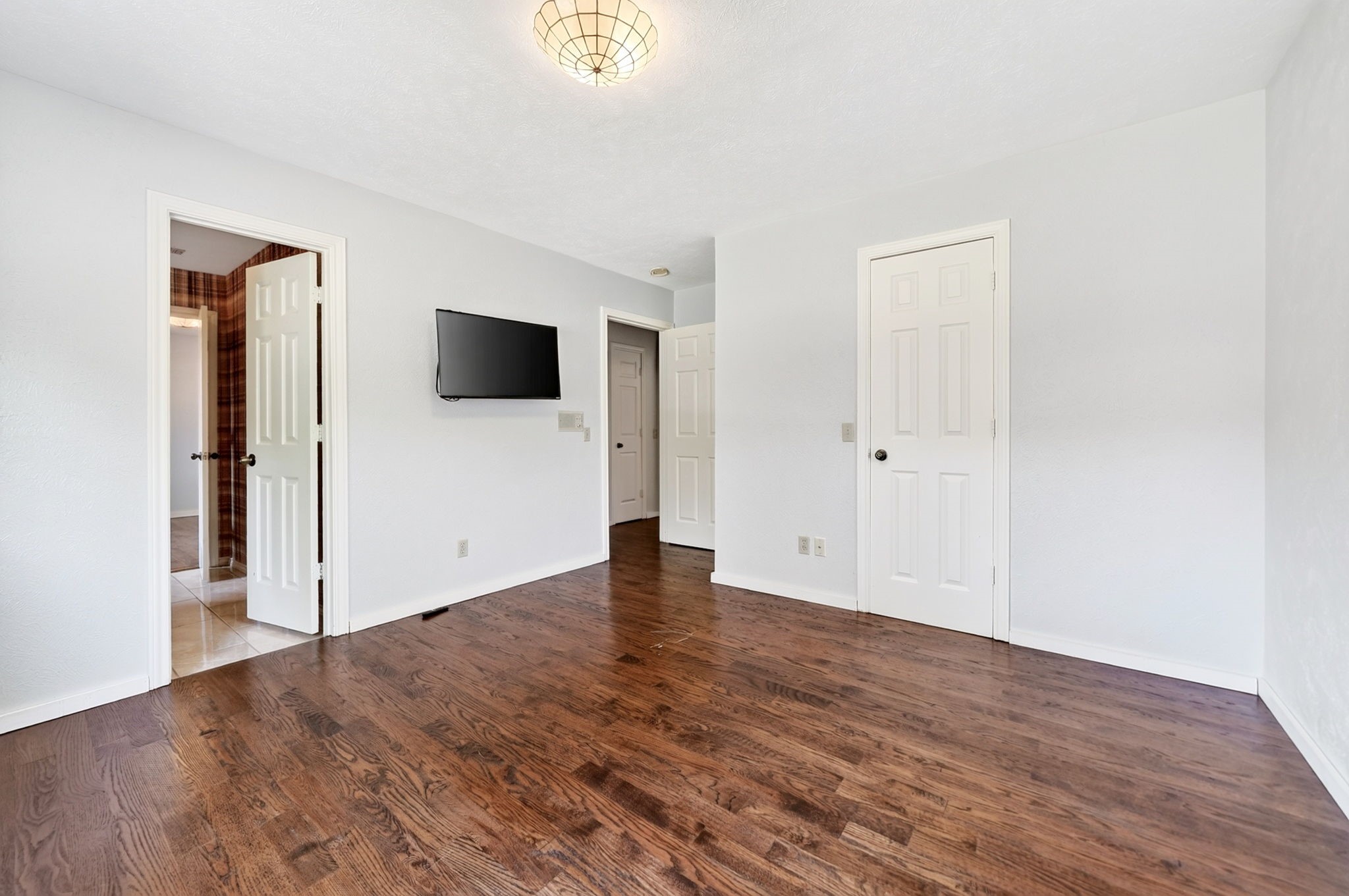 10130 Woodlake Drive