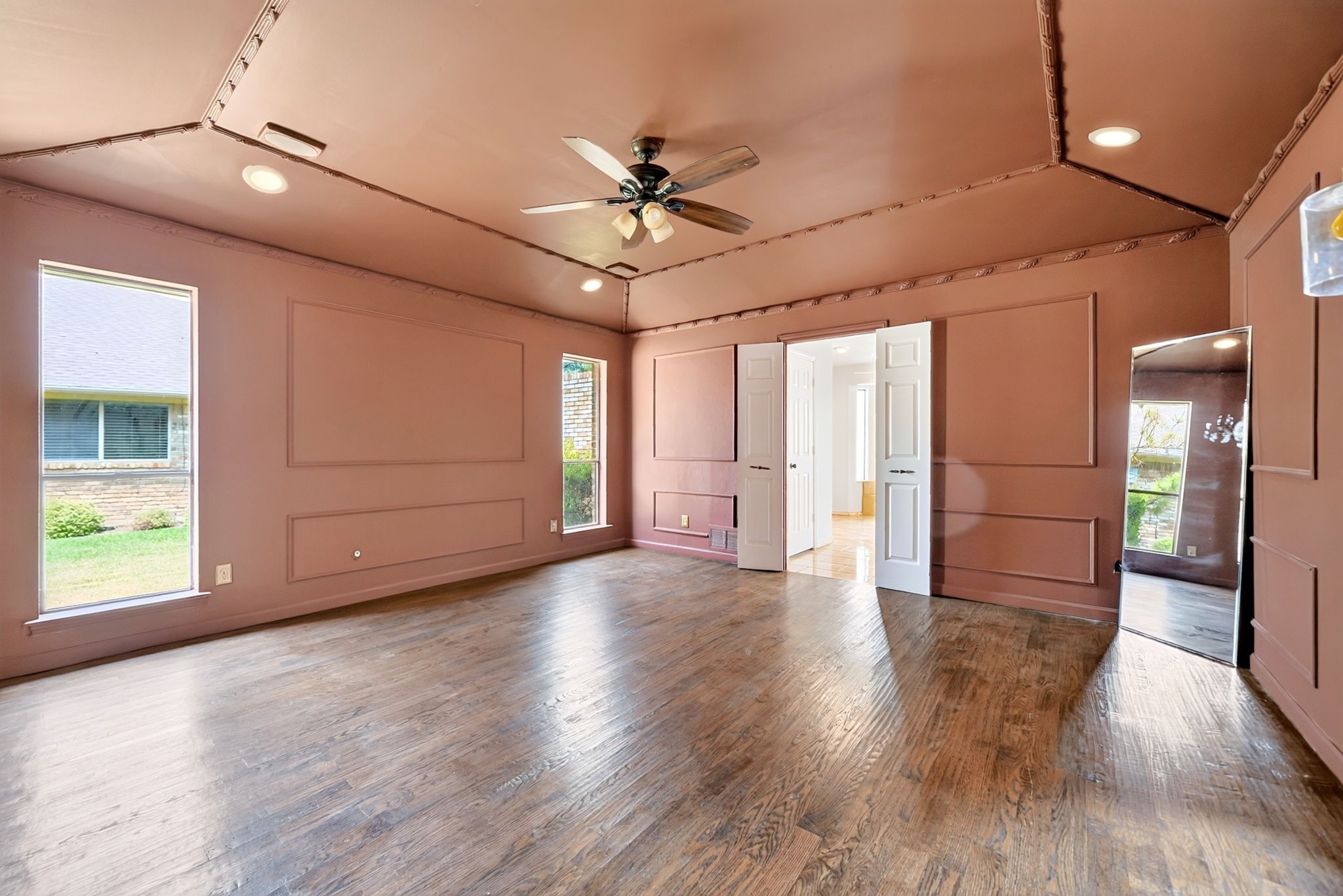 10130 Woodlake Drive