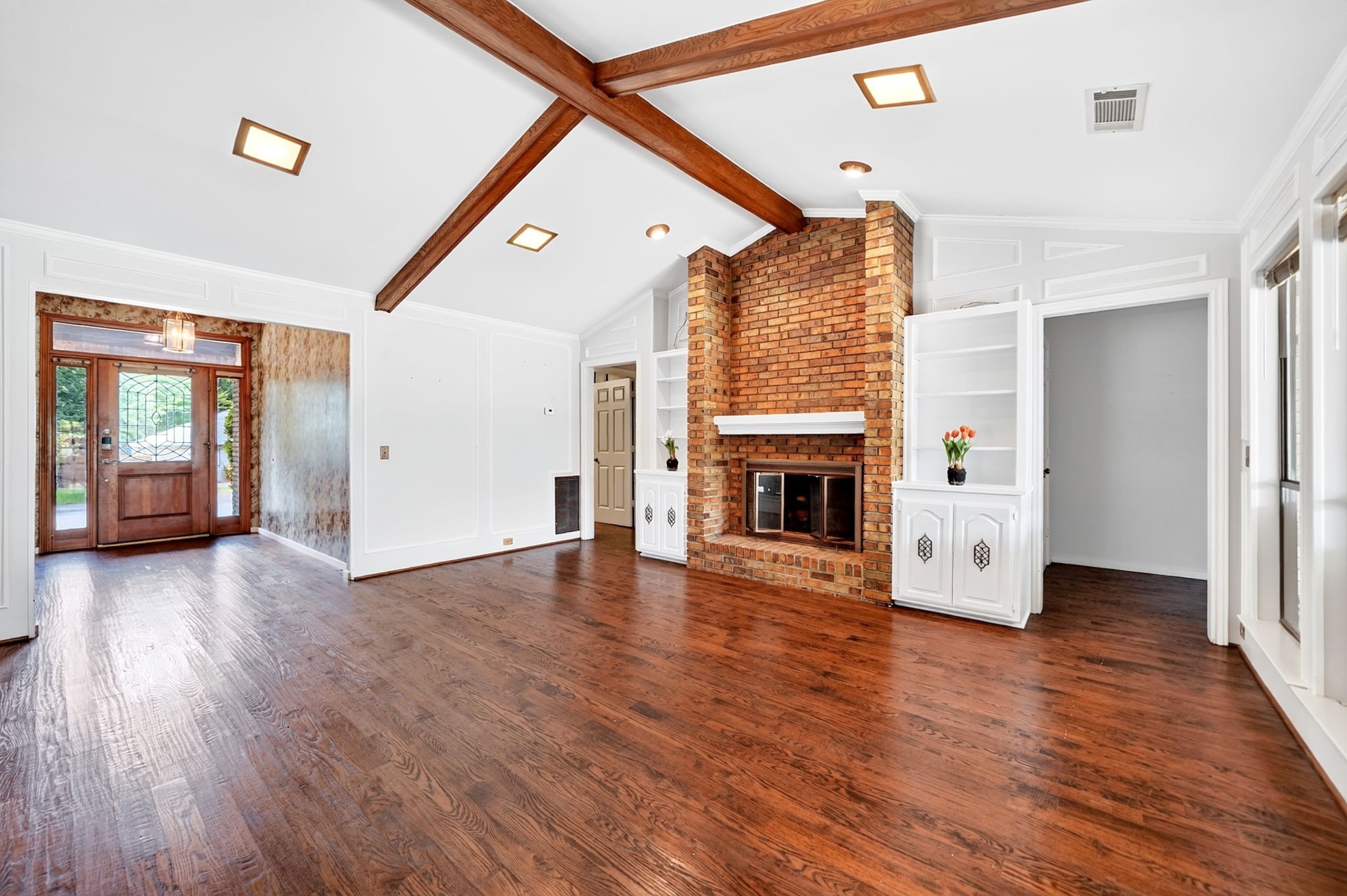 10130 Woodlake Drive