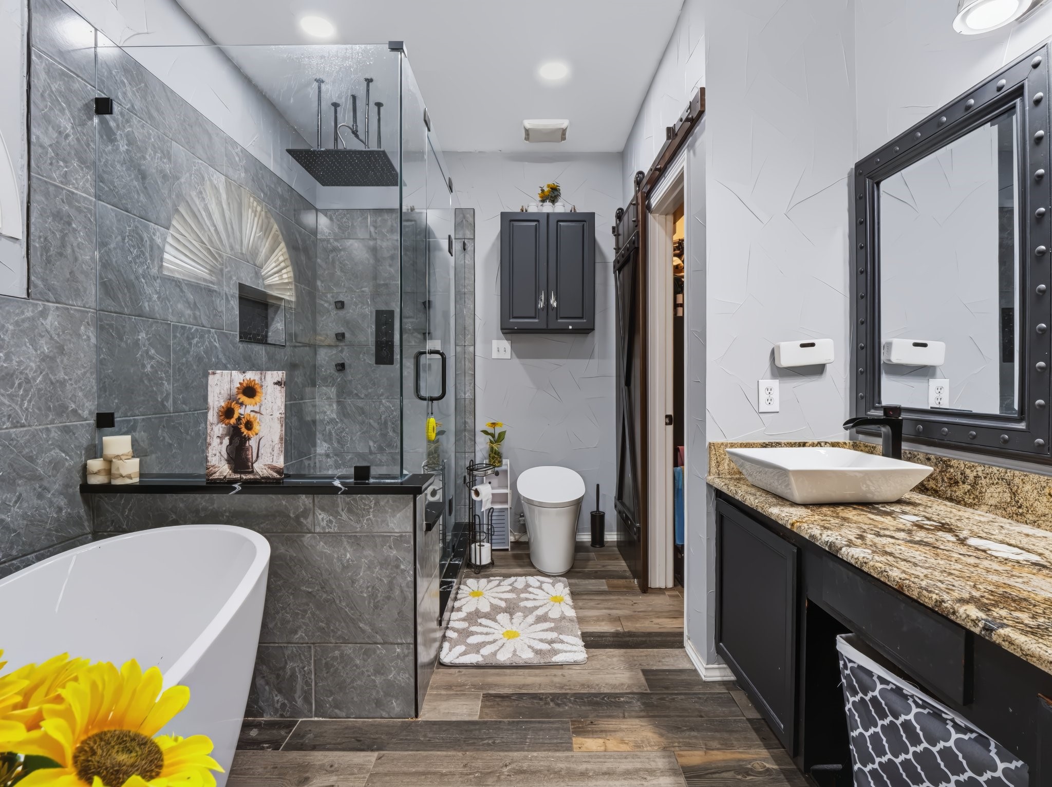 10518 Woodlands Trail