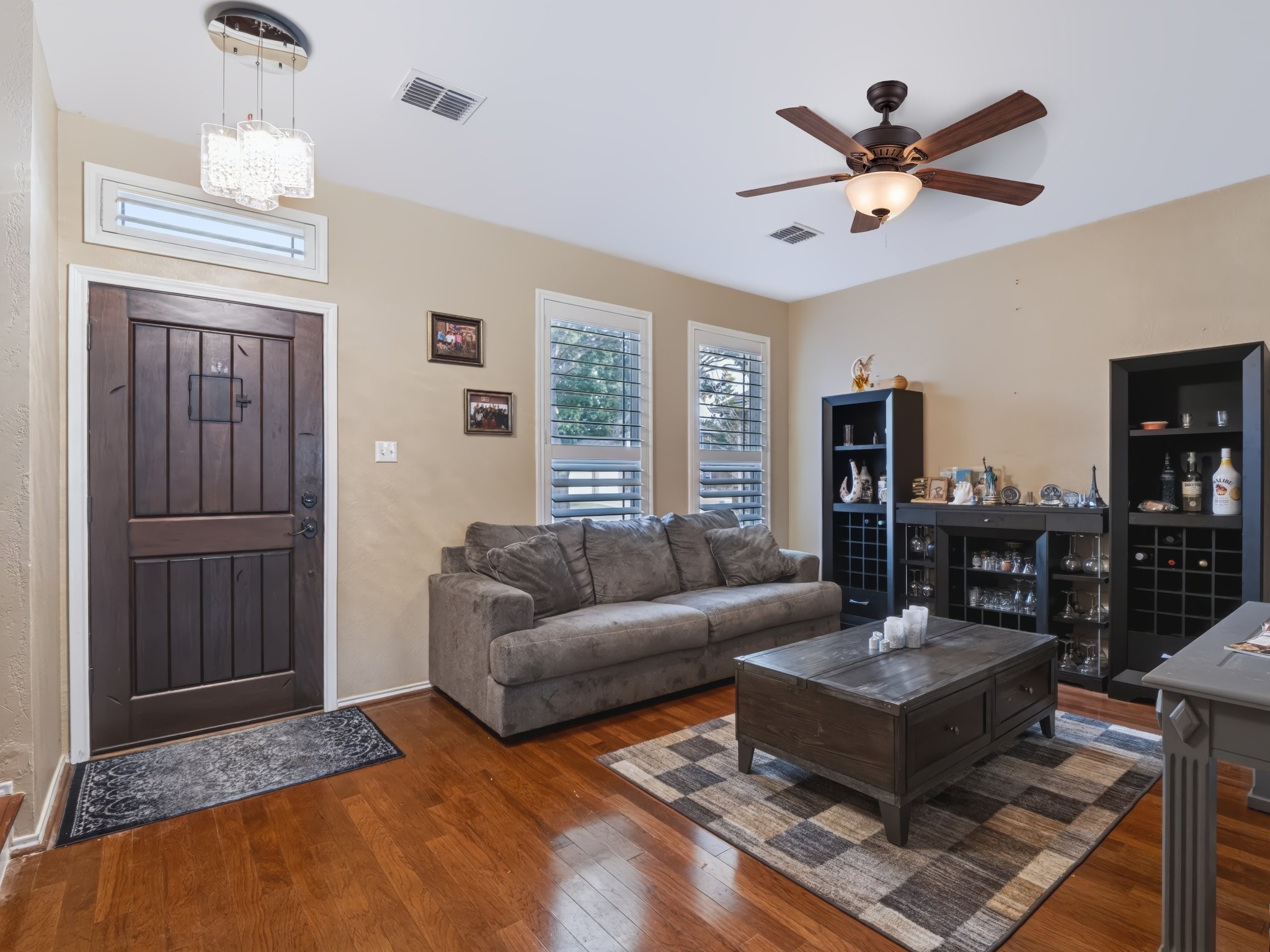 10518 Woodlands Trail