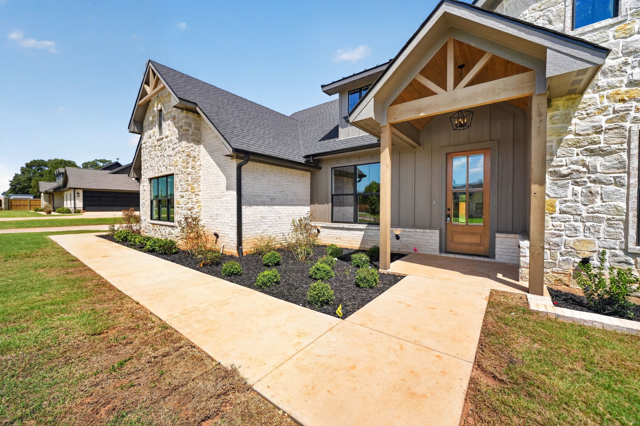 305 Grace Lane