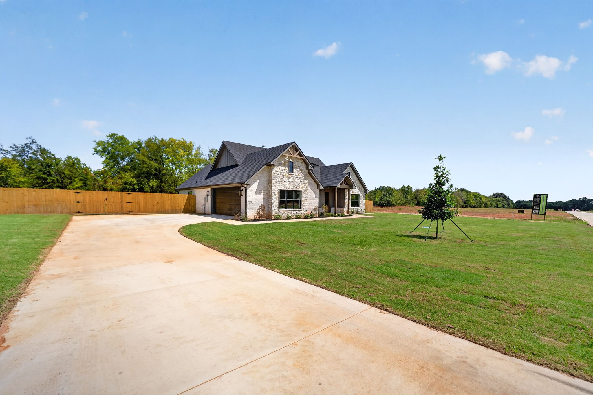 305 Grace Lane