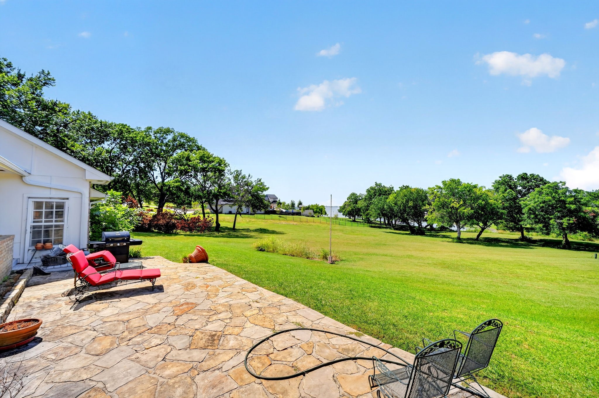 12 Meadowlake Drive