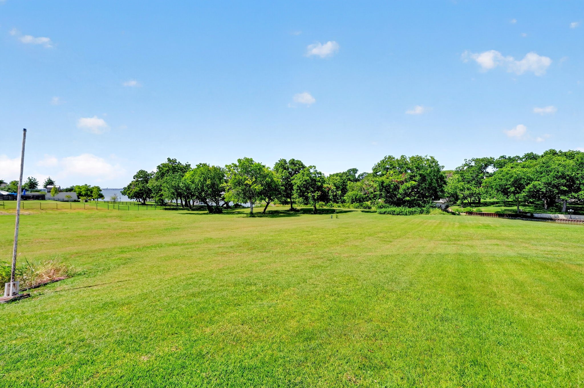 12 Meadowlake Drive
