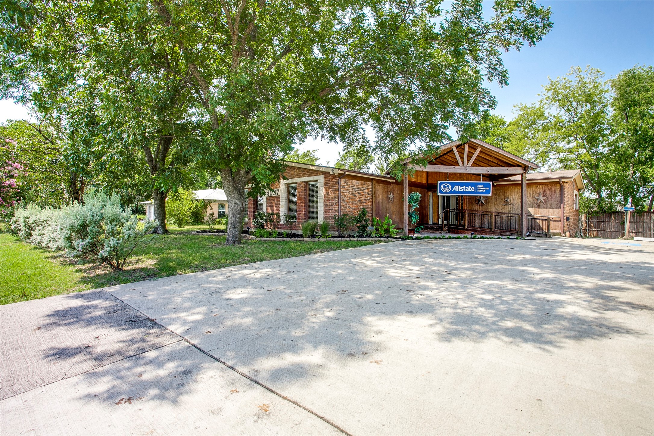 4037 N Goliad Street 101