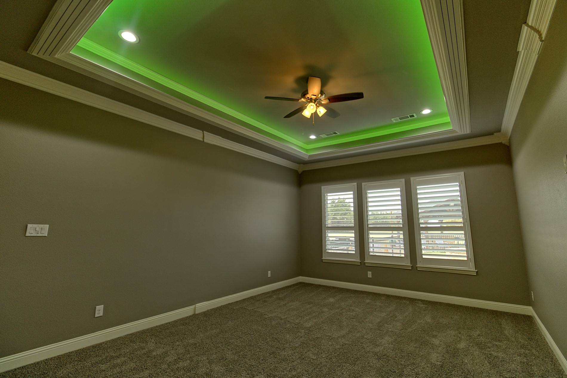 16661 Valley View