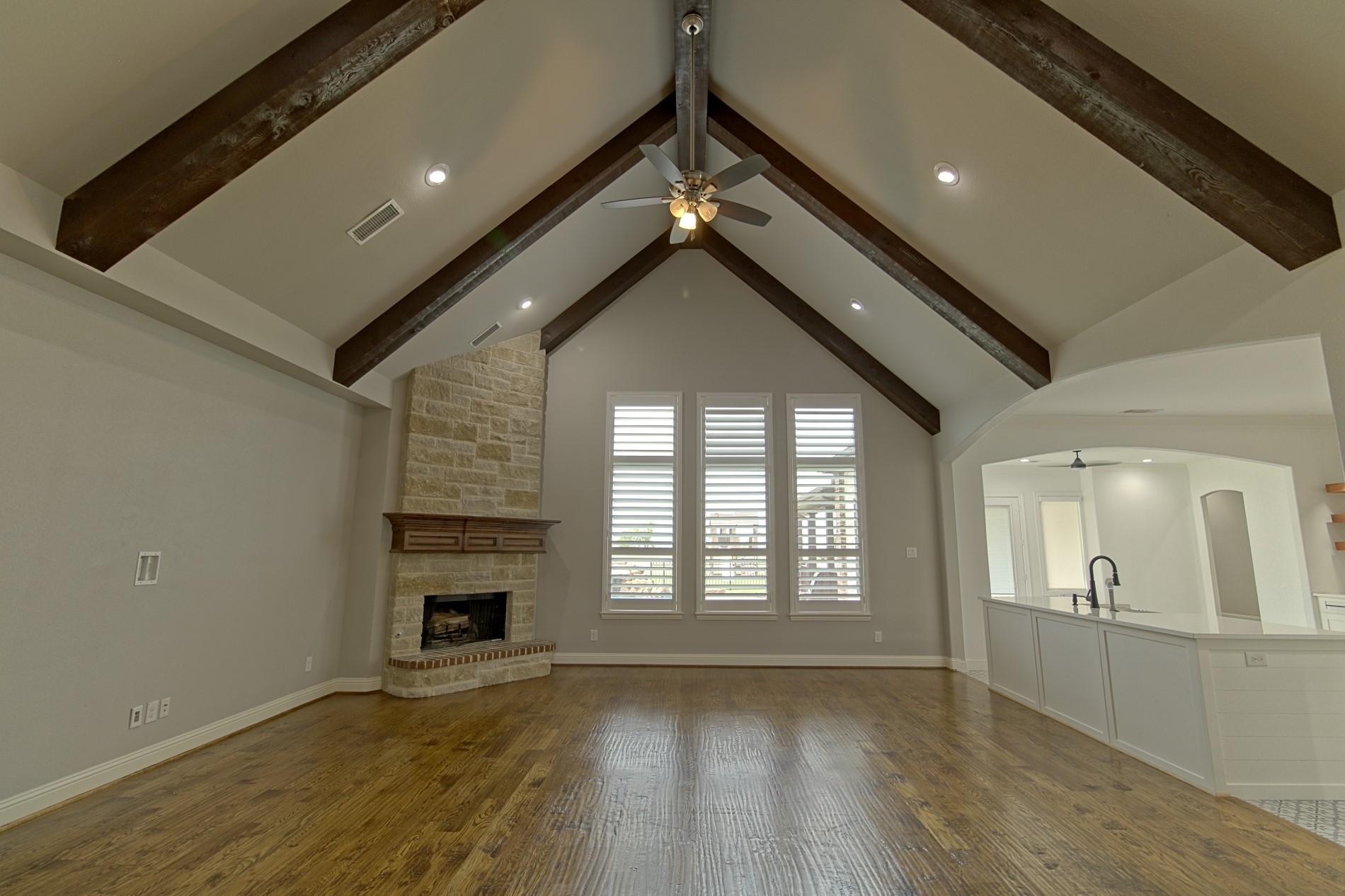 16661 Valley View