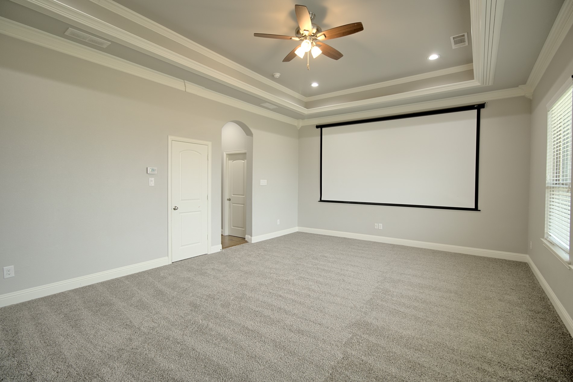 16661 Valley View