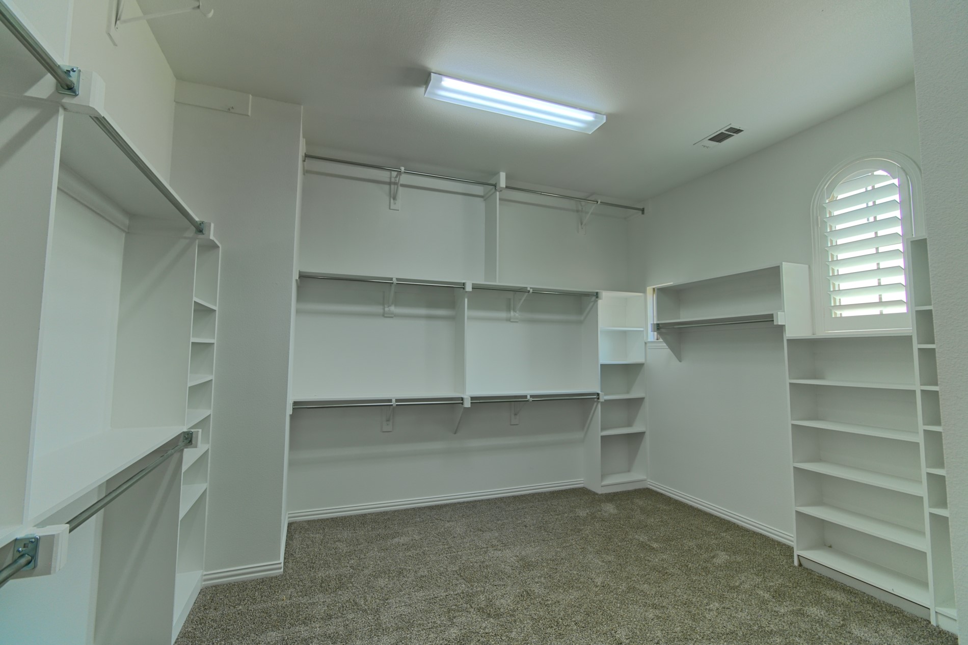 16661 Valley View