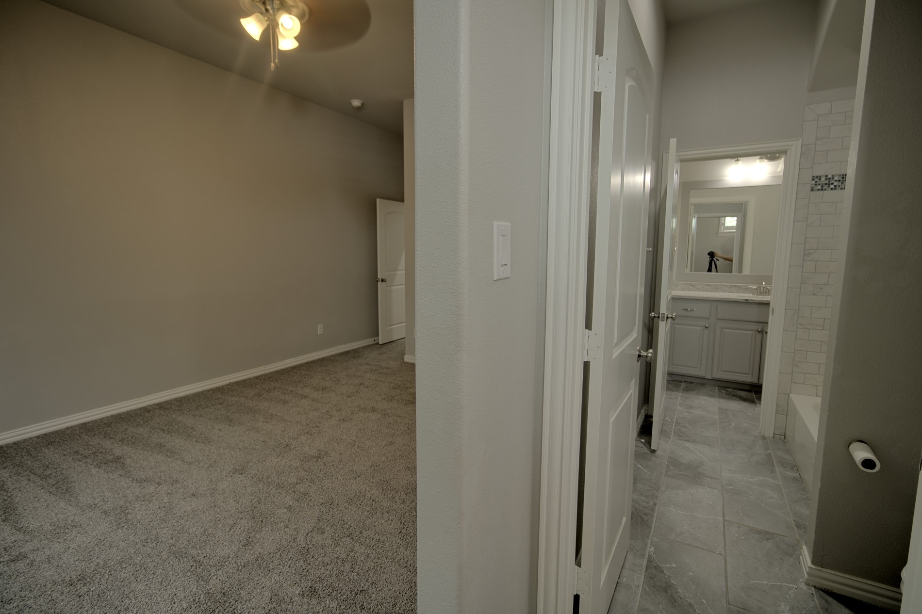 16661 Valley View
