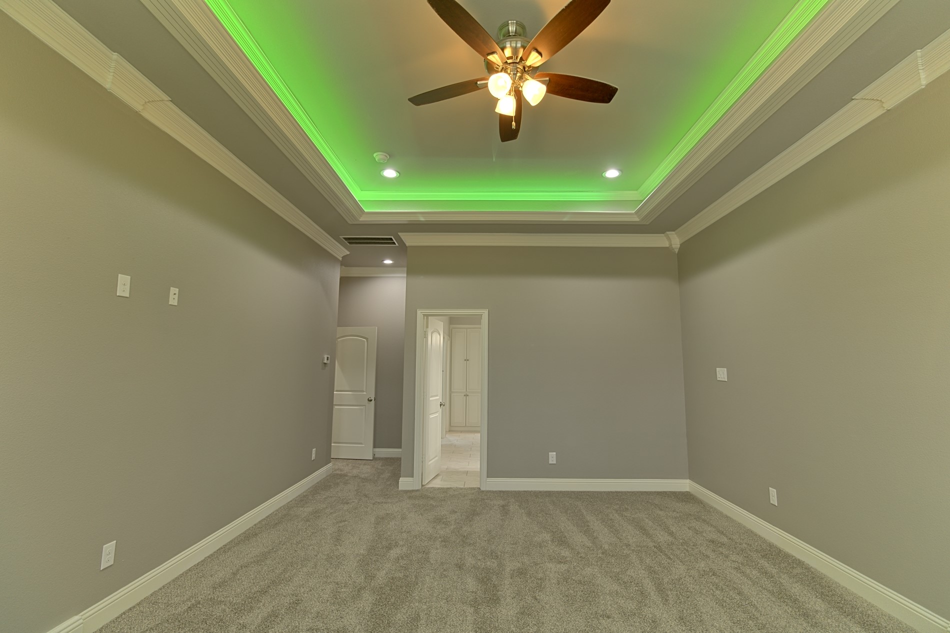 16661 Valley View