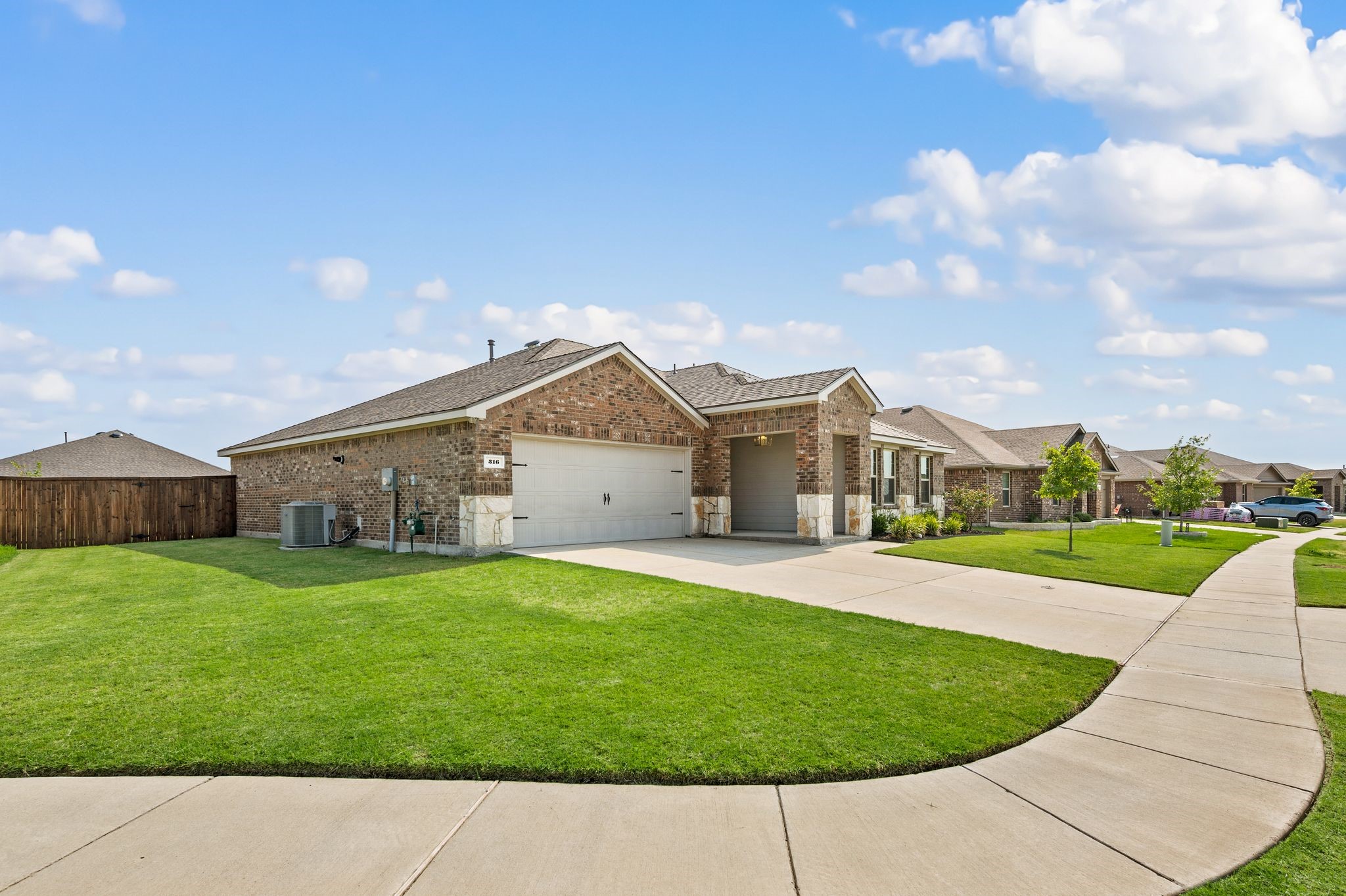 316 Duke Court