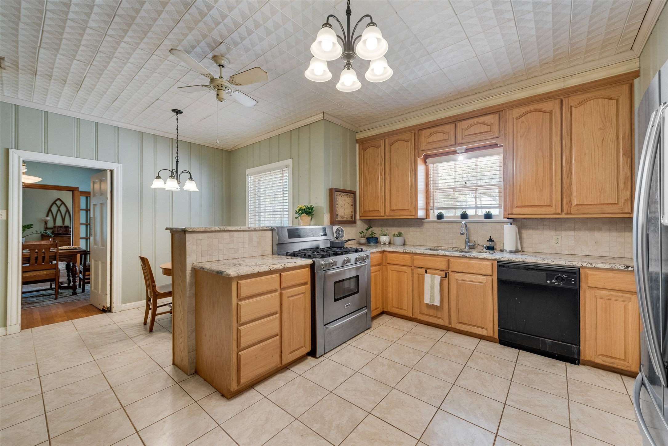 233 E High Street