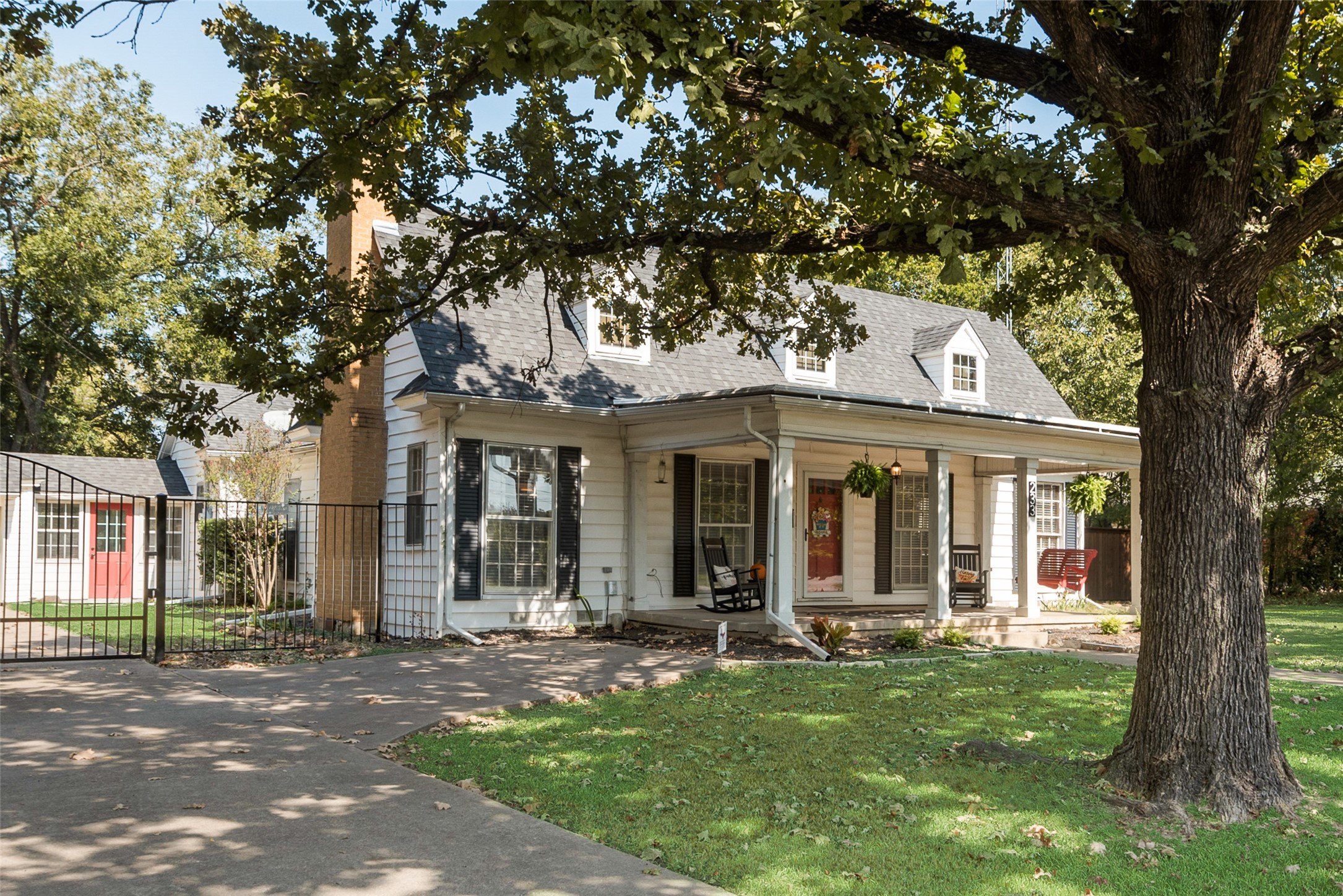 233 E High Street