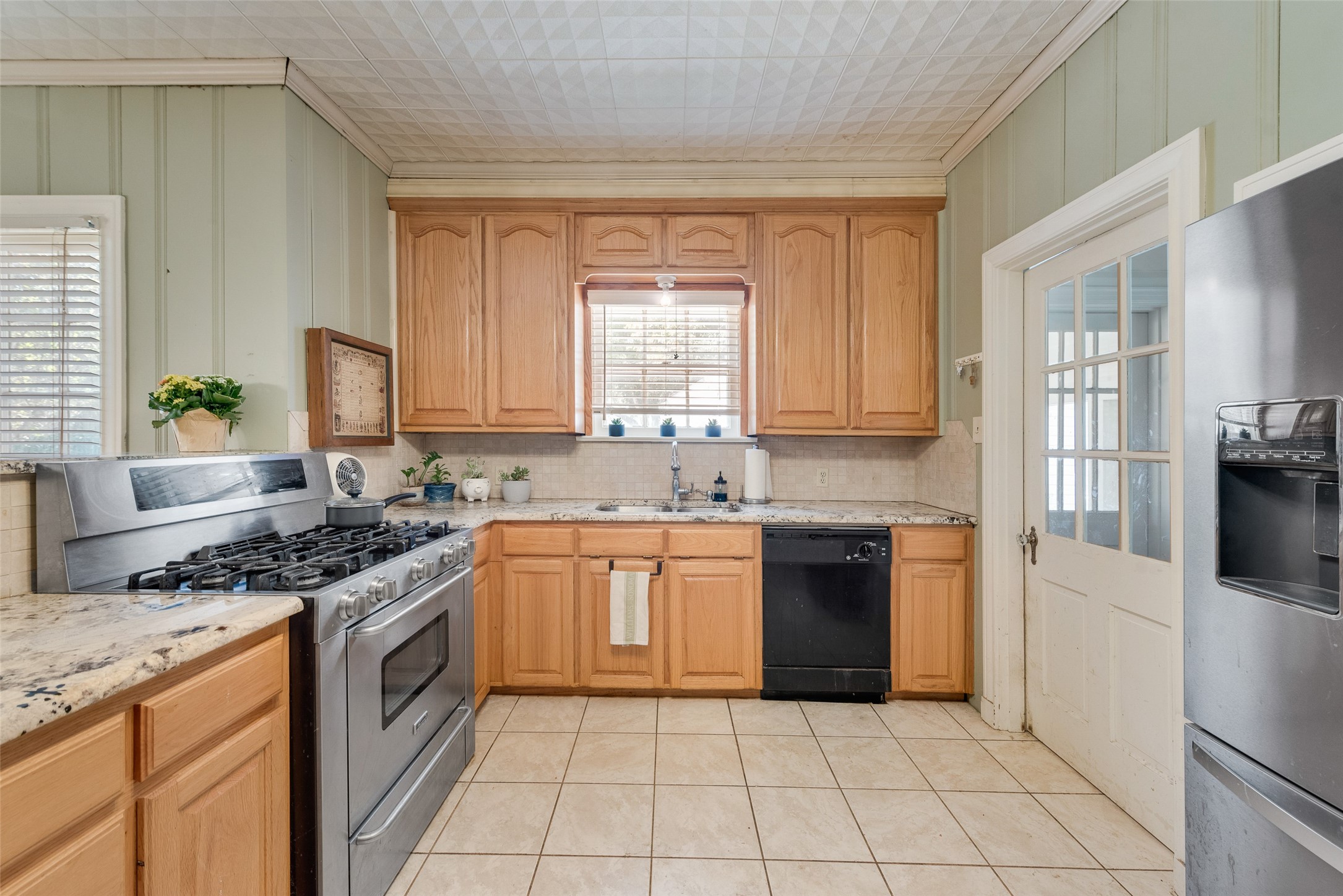 233 E High Street