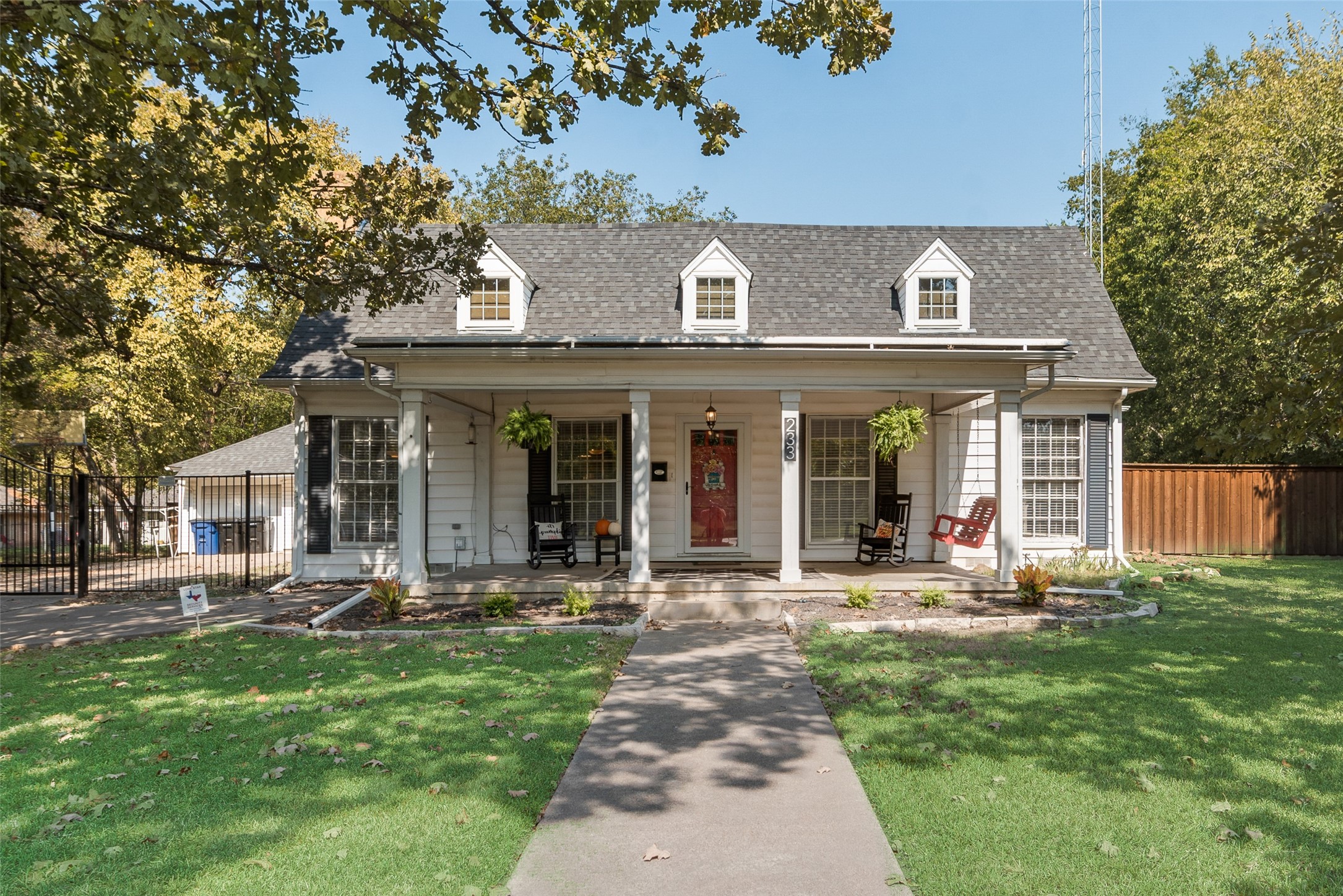 233 E High Street