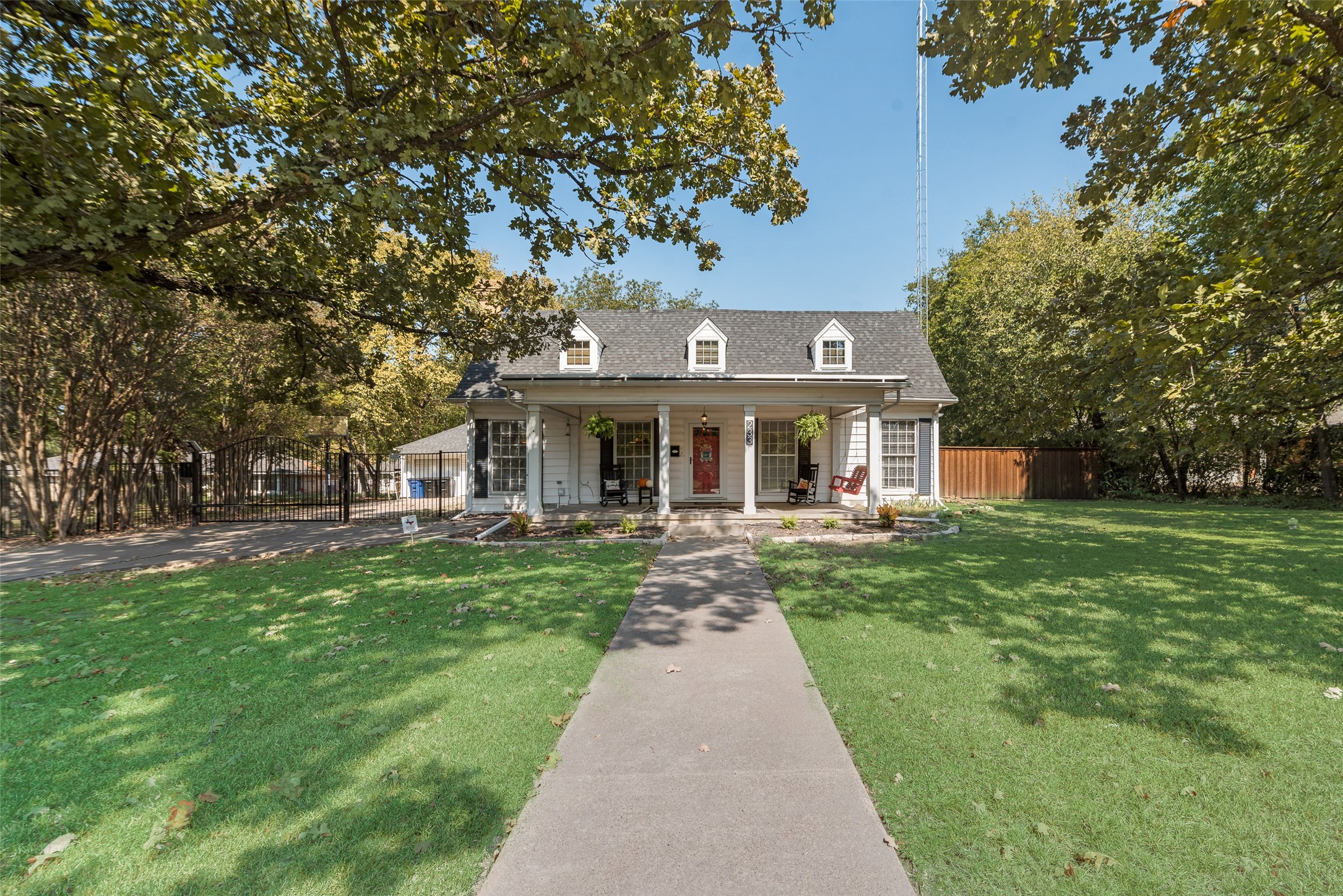 233 E High Street