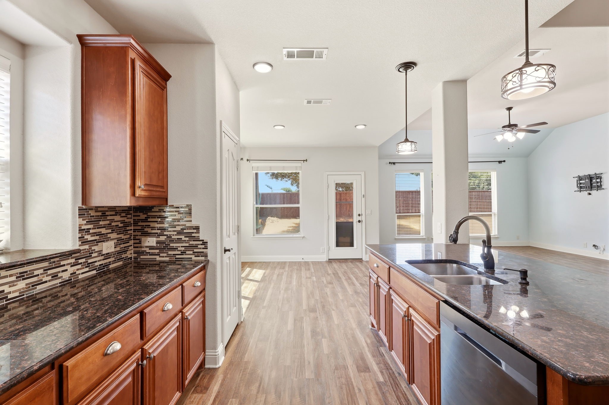 8308 Spitfire Trail