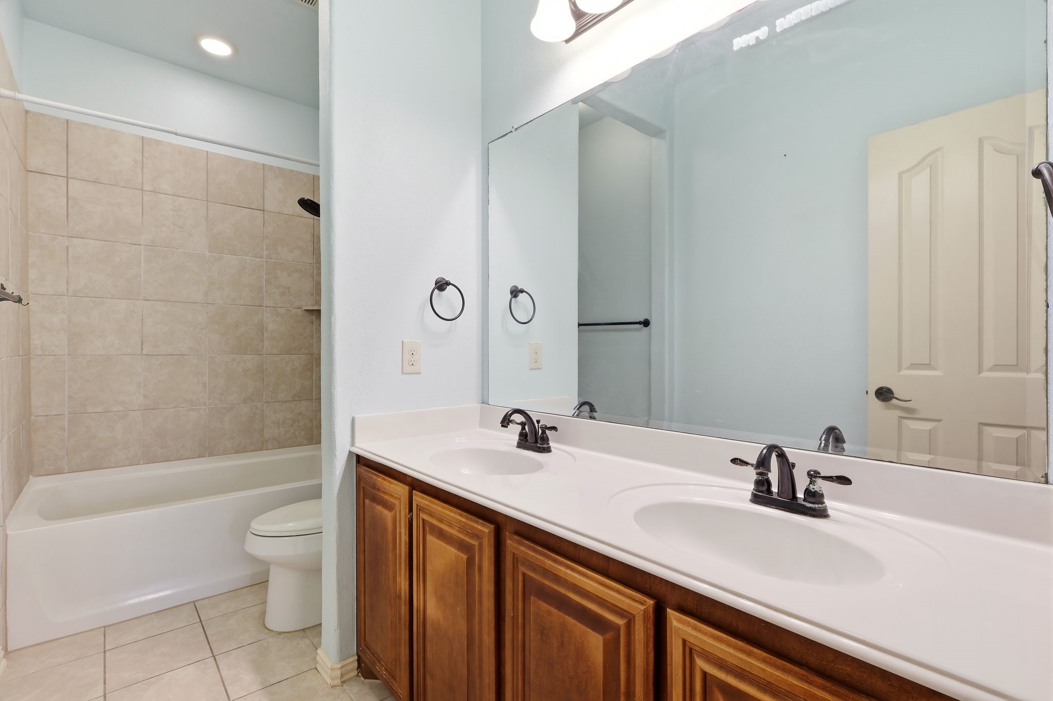 8308 Spitfire Trail