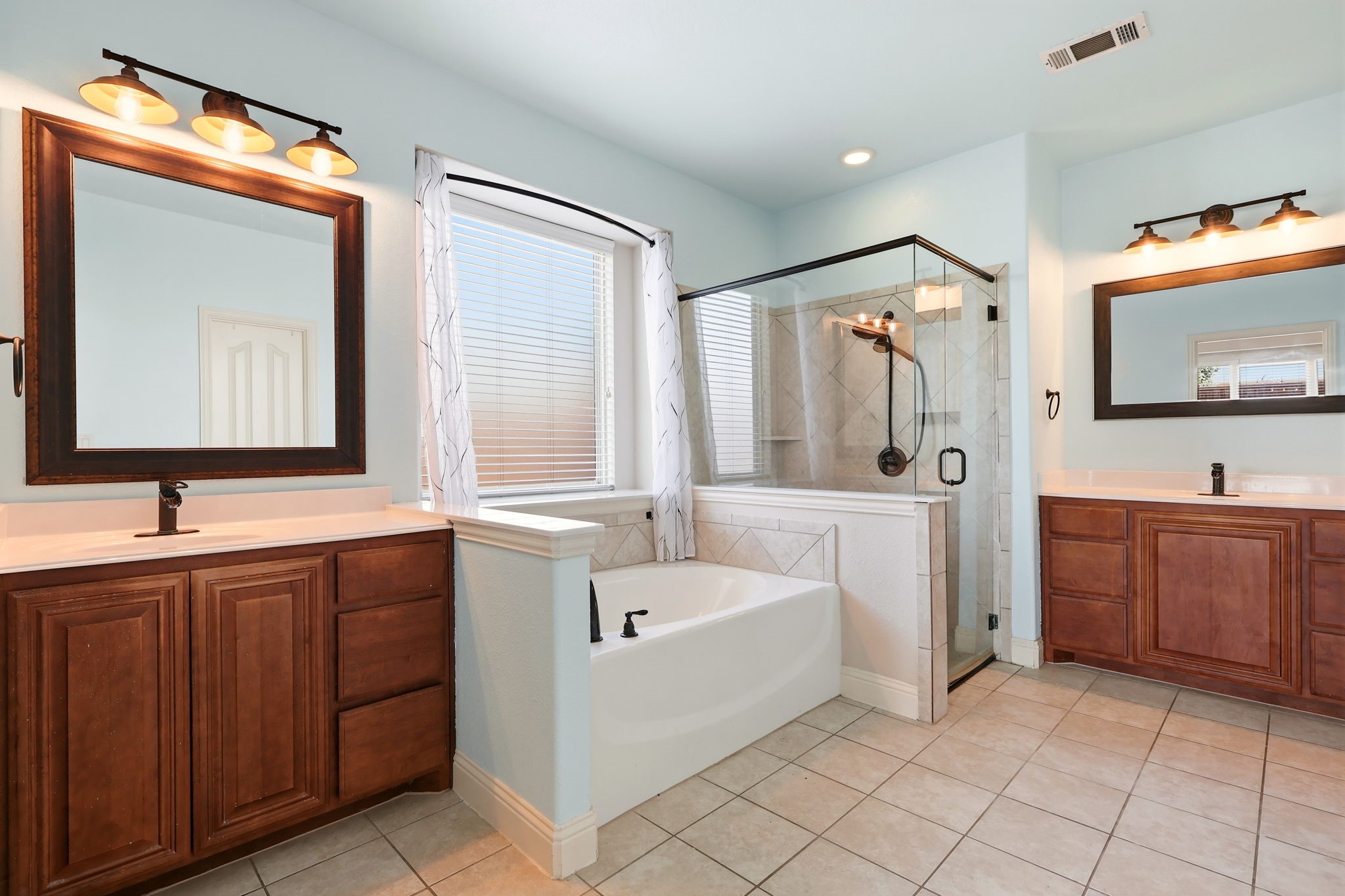 8308 Spitfire Trail