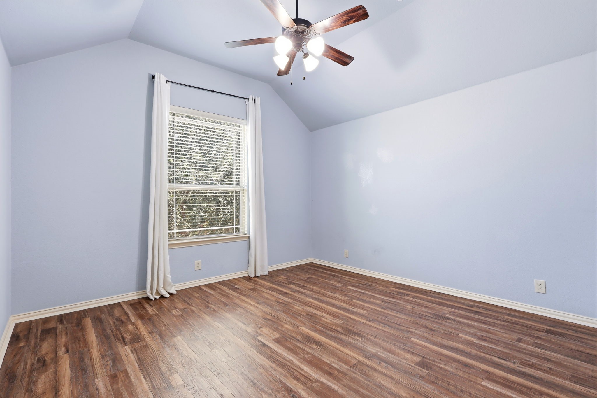 8308 Spitfire Trail
